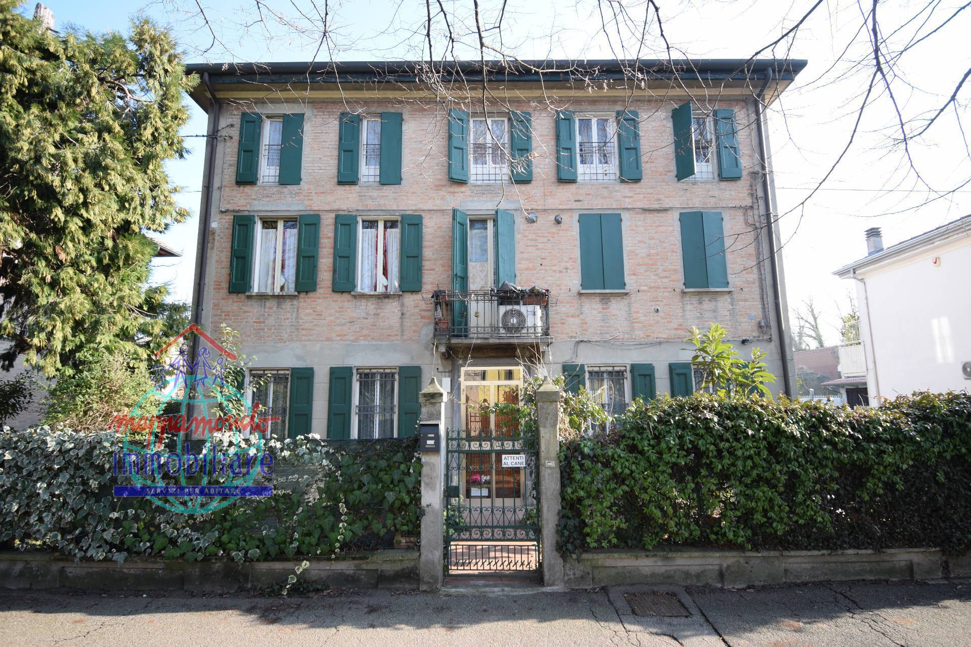 Villa in vendita a Cento, Cento