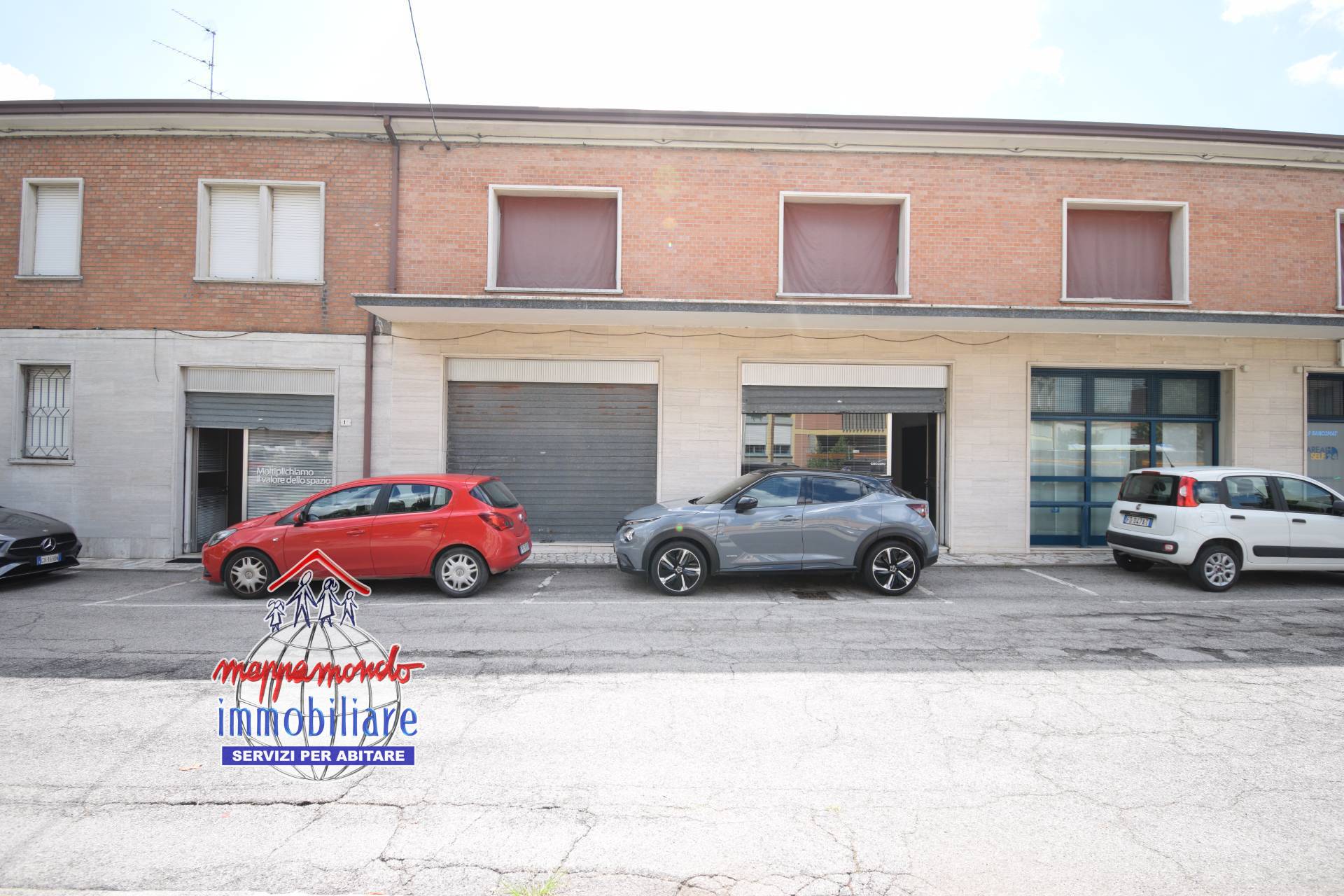 Locale commerciale in vendita a Voghiera