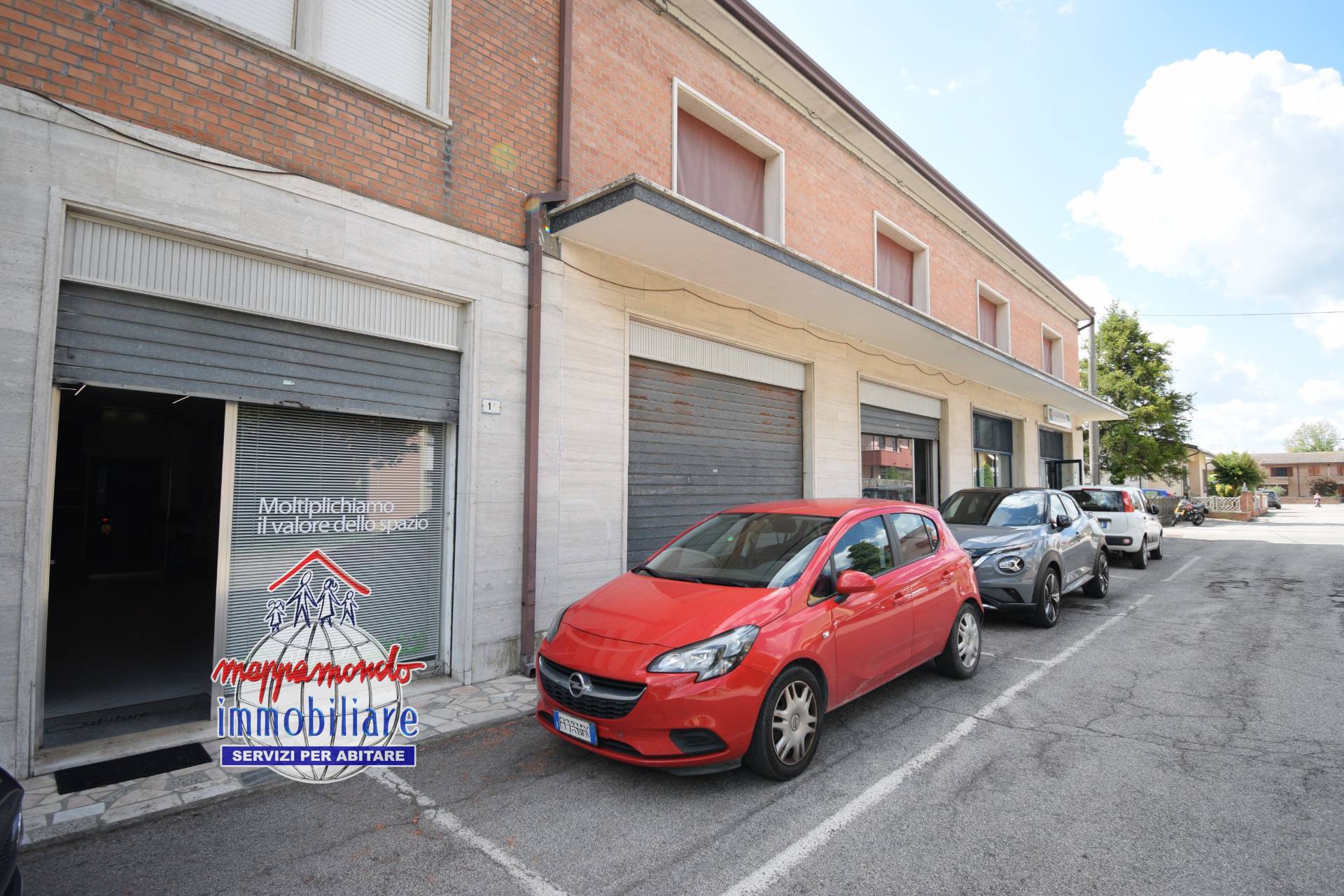 Locale commerciale in vendita a Voghiera