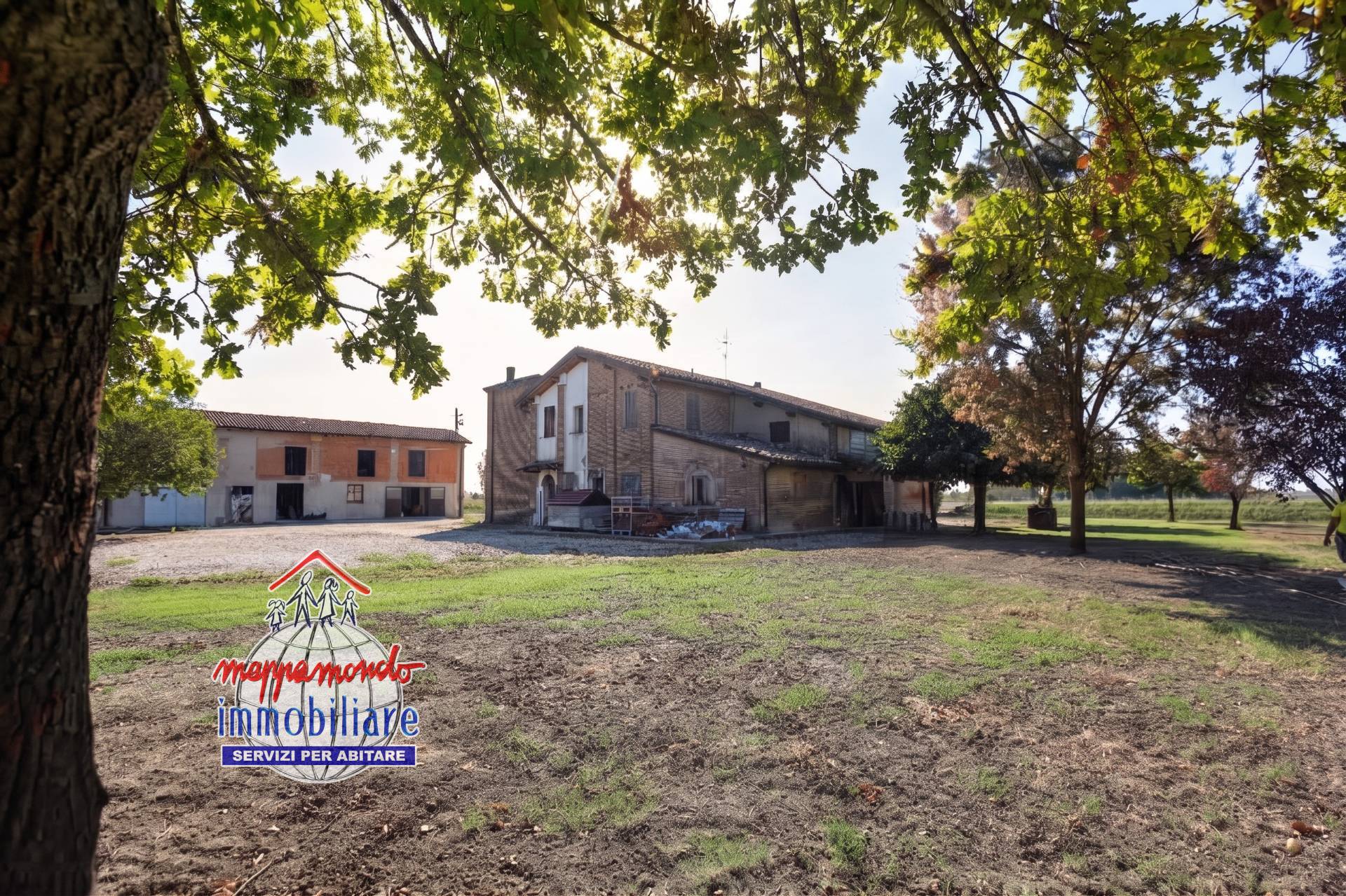 Bi-Tri-Quadrifamiliare in vendita a Crevalcore
