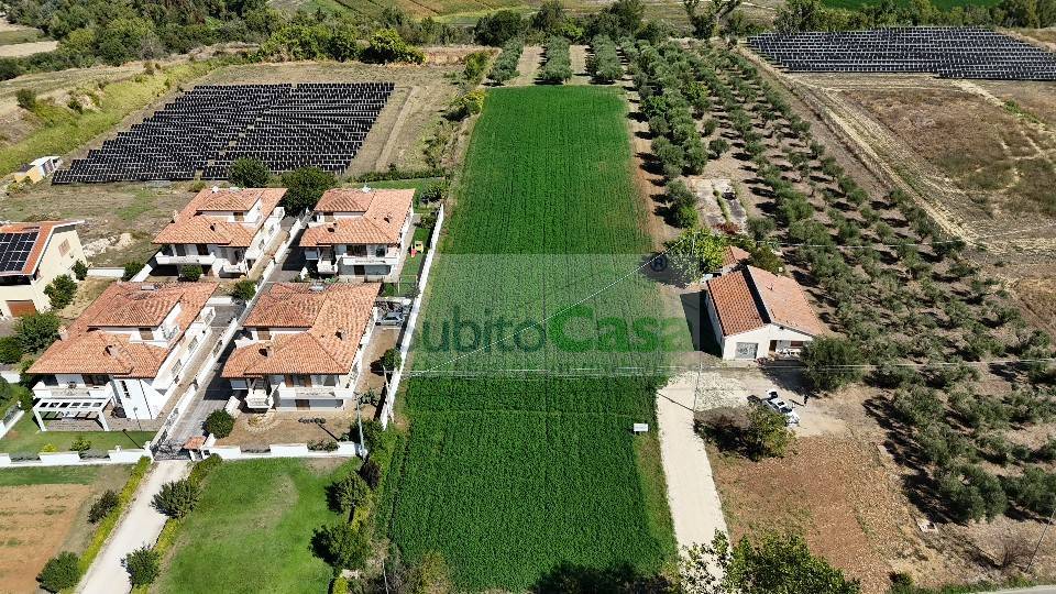 Terreno edificabile in vendita a Rosciano, Villa Oliveti