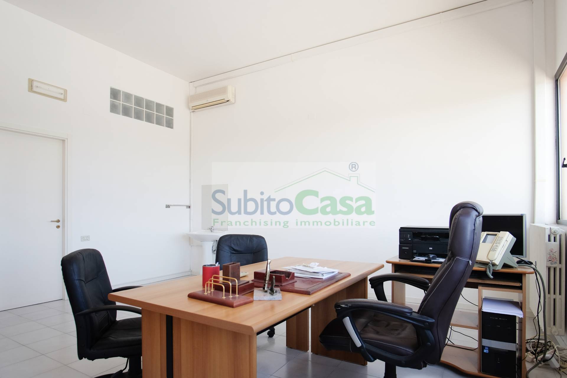 Ufficio in vendita a Chieti, Chieti Zona Levante