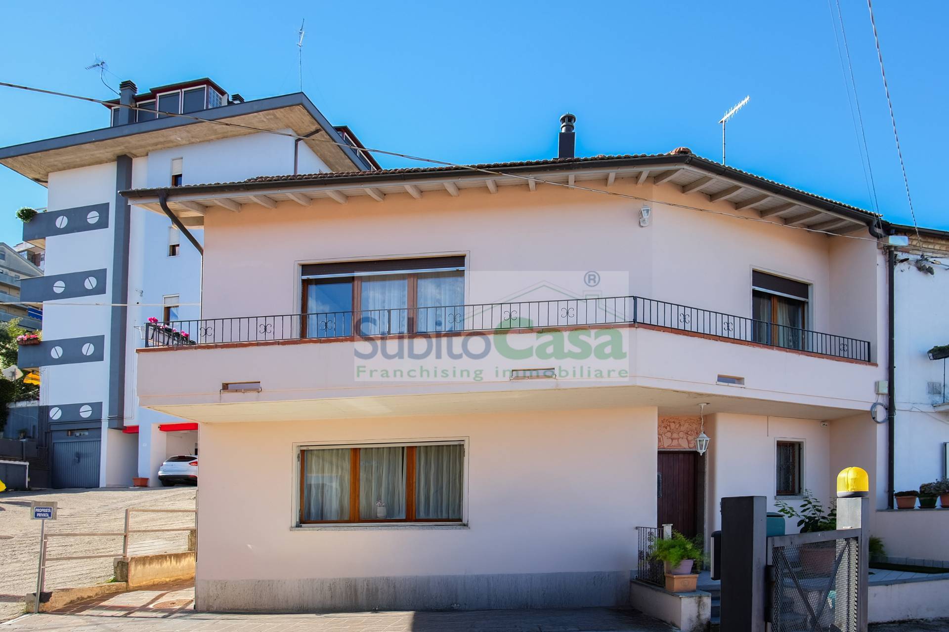 Villa in vendita a Chieti, Zona Tricalle