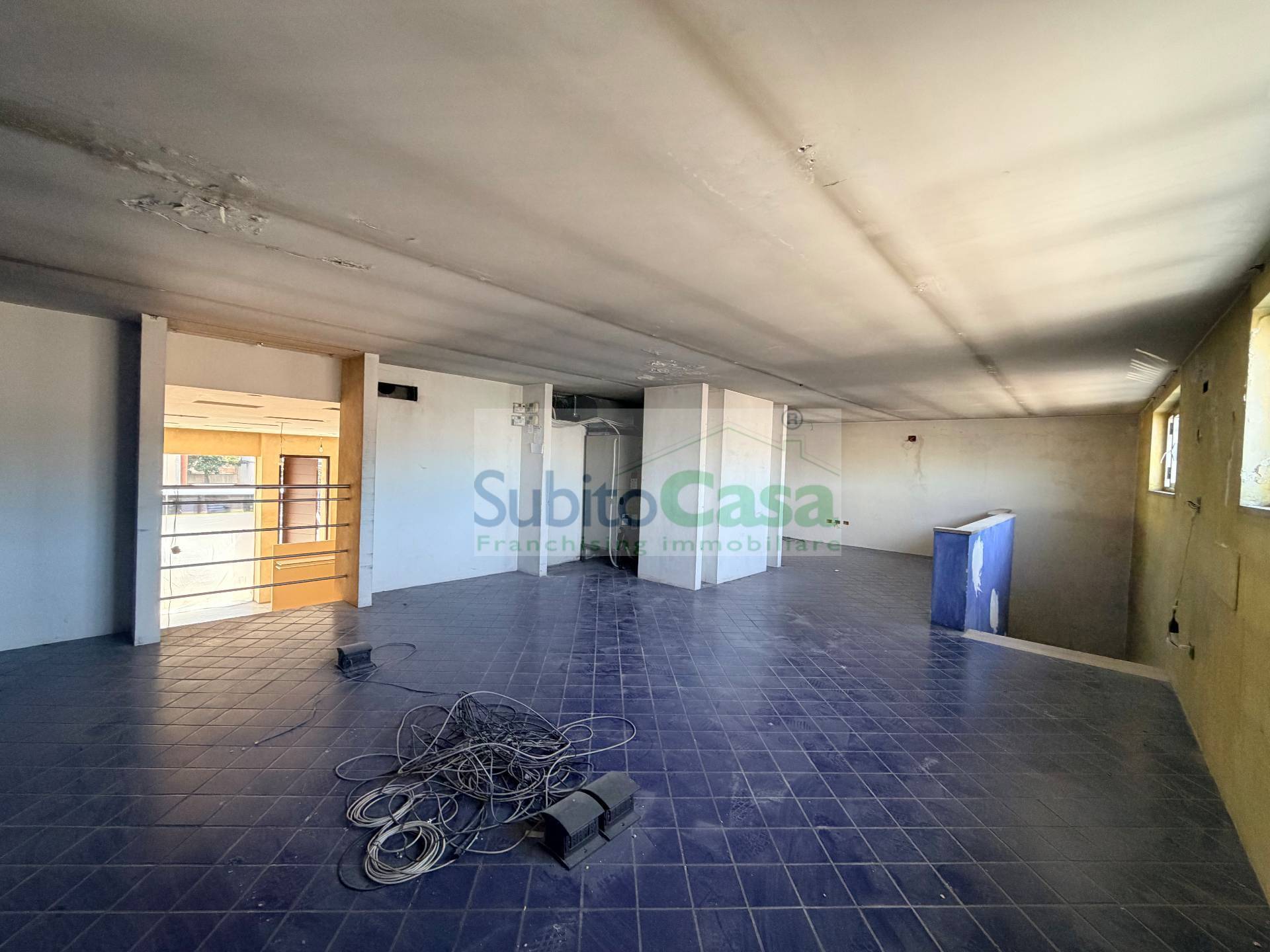 Locale commerciale in affitto a Chieti, Chieti Scalo Centro