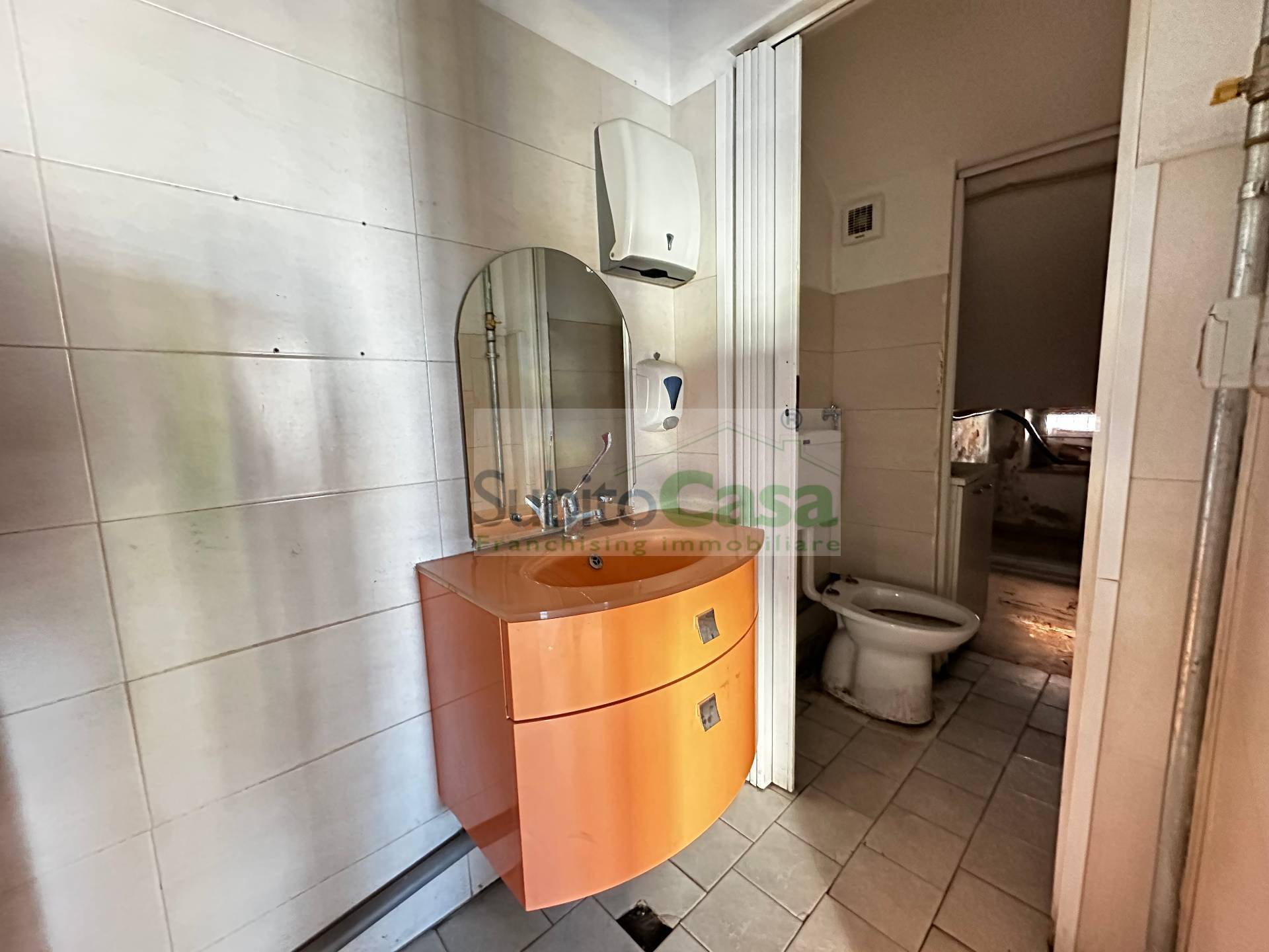 Locale commerciale in affitto a Chieti, Chieti Scalo Centro