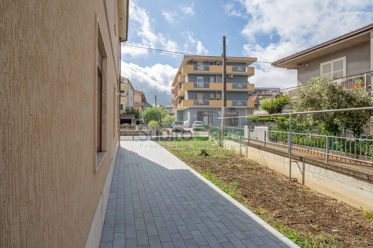 Terreno edificabile in vendita a San Giovanni Teatino, Sambuceto Centro