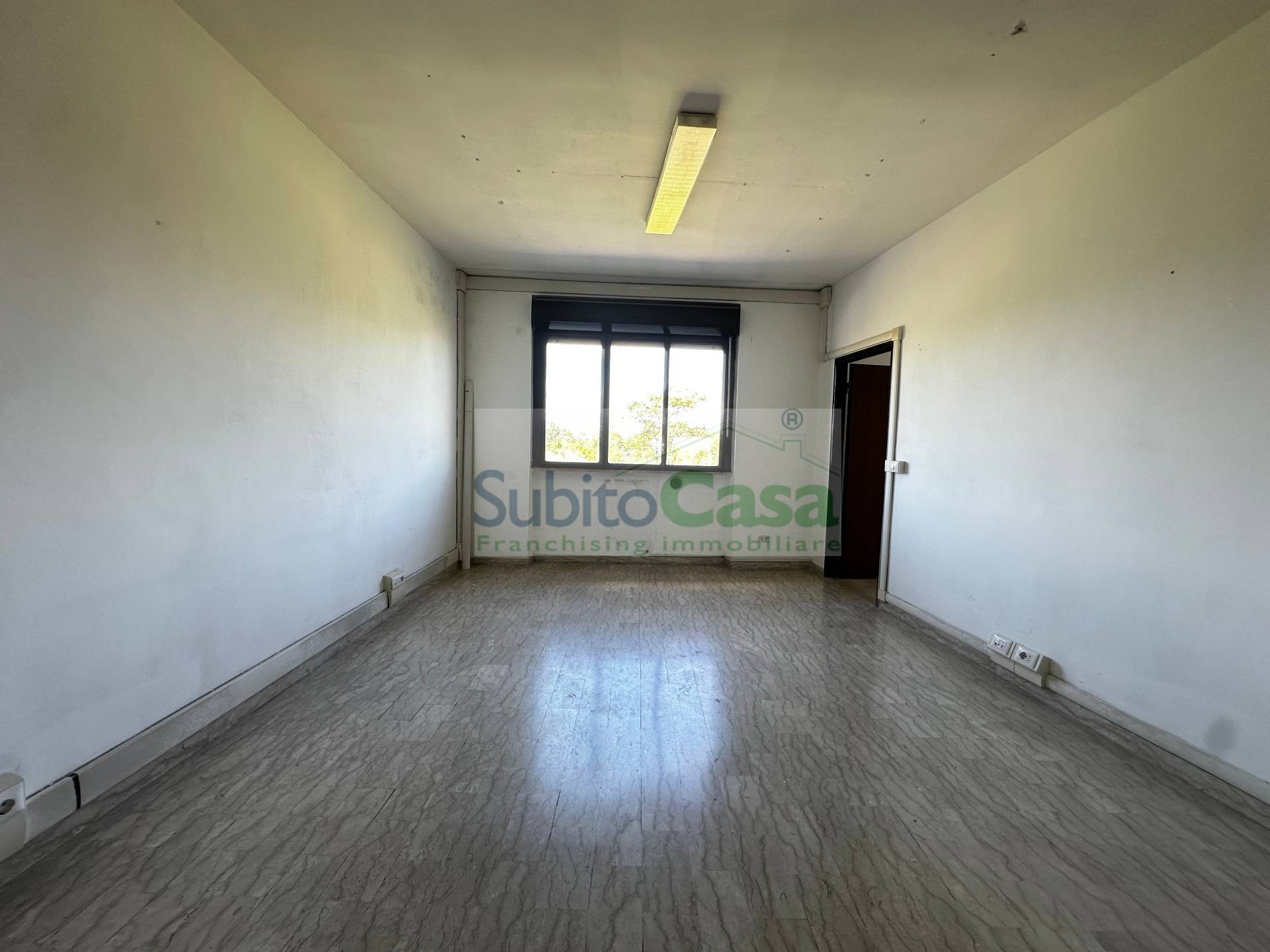 Studio/Ufficio in affitto a Chieti, Chieti Scalo Zona Centro
