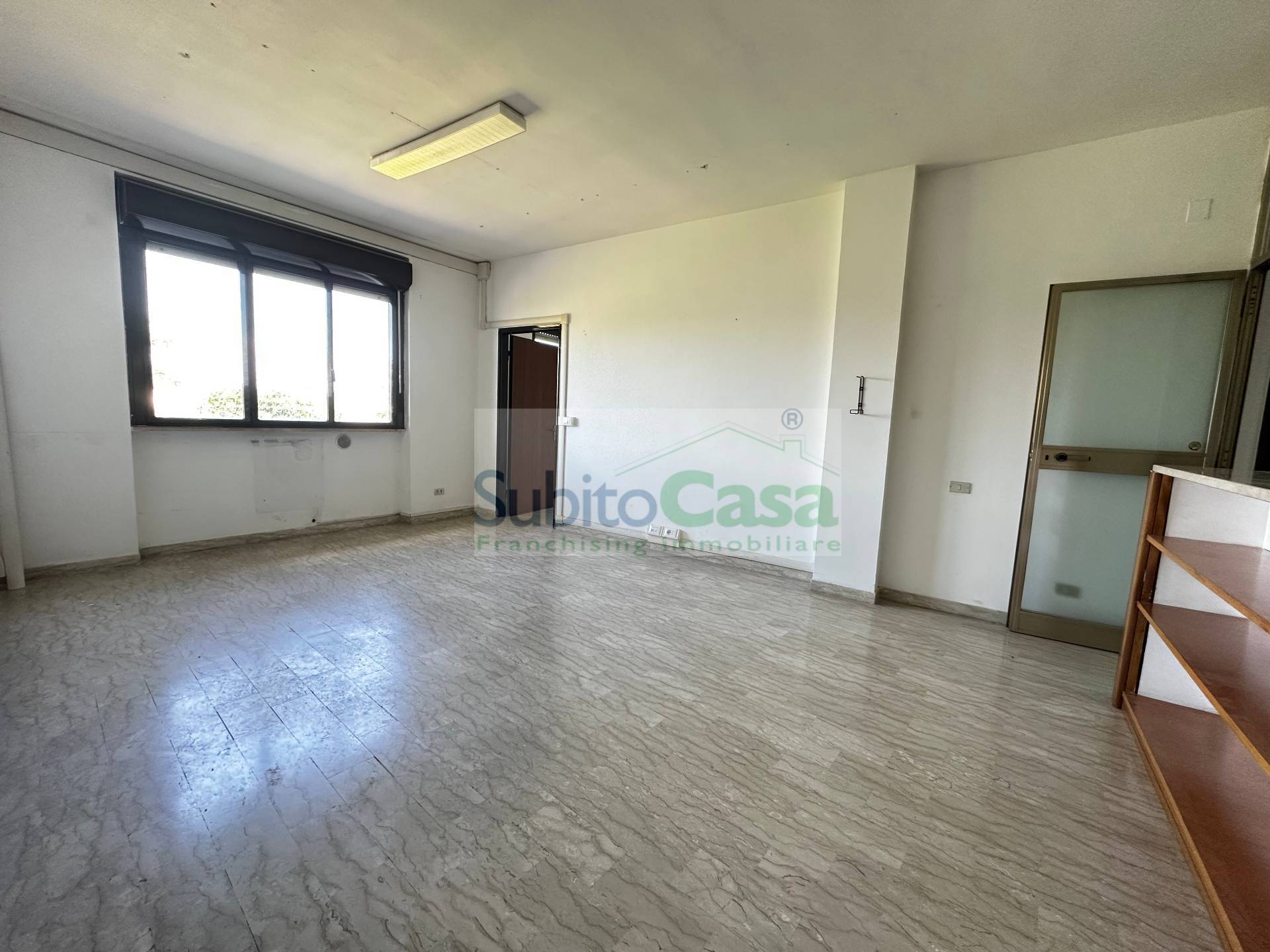 Studio/Ufficio in affitto a Chieti, Chieti Scalo Zona Centro