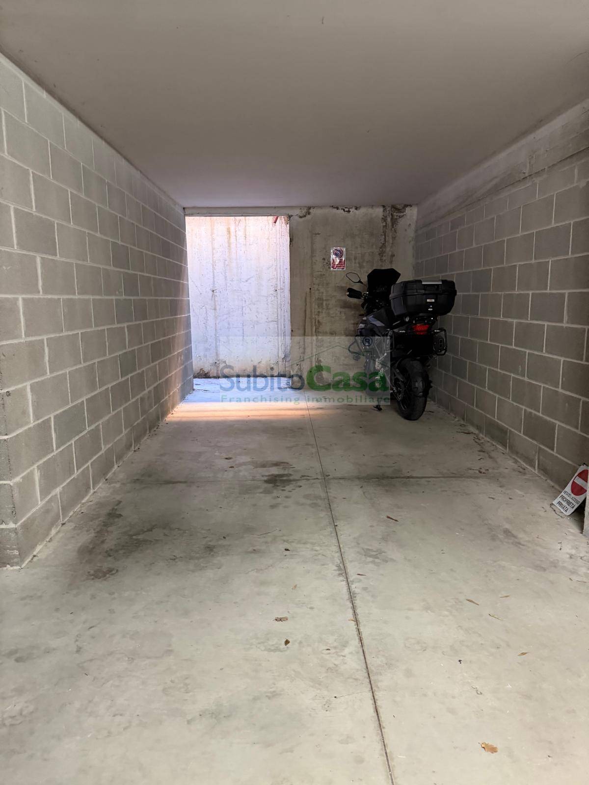 Box o garage in affitto a Chieti, Chieti Scalo Zona Villaggio Mediterraneo