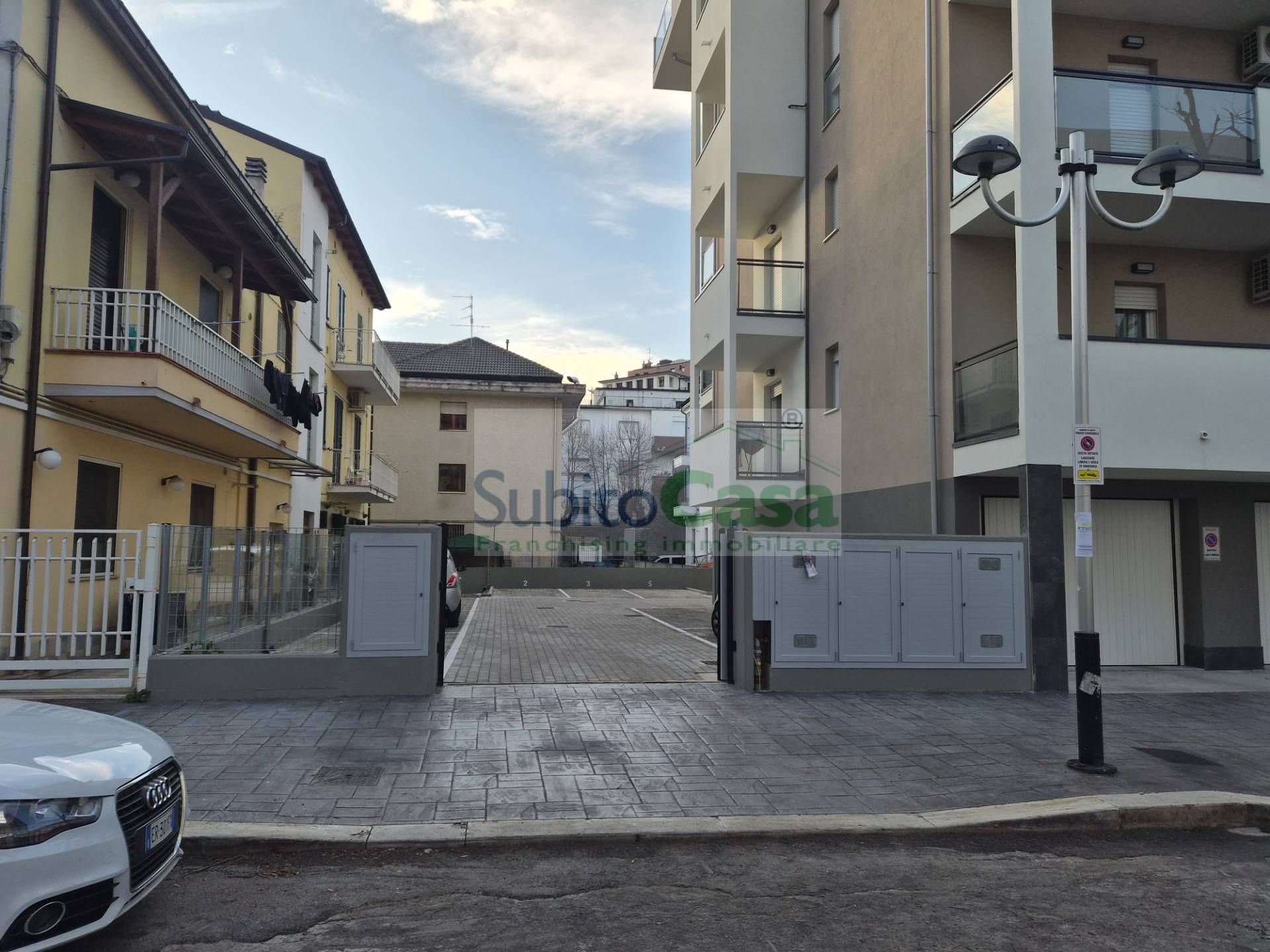 Posto auto scoperto in affitto a Chieti, Chieti Scalo Centro