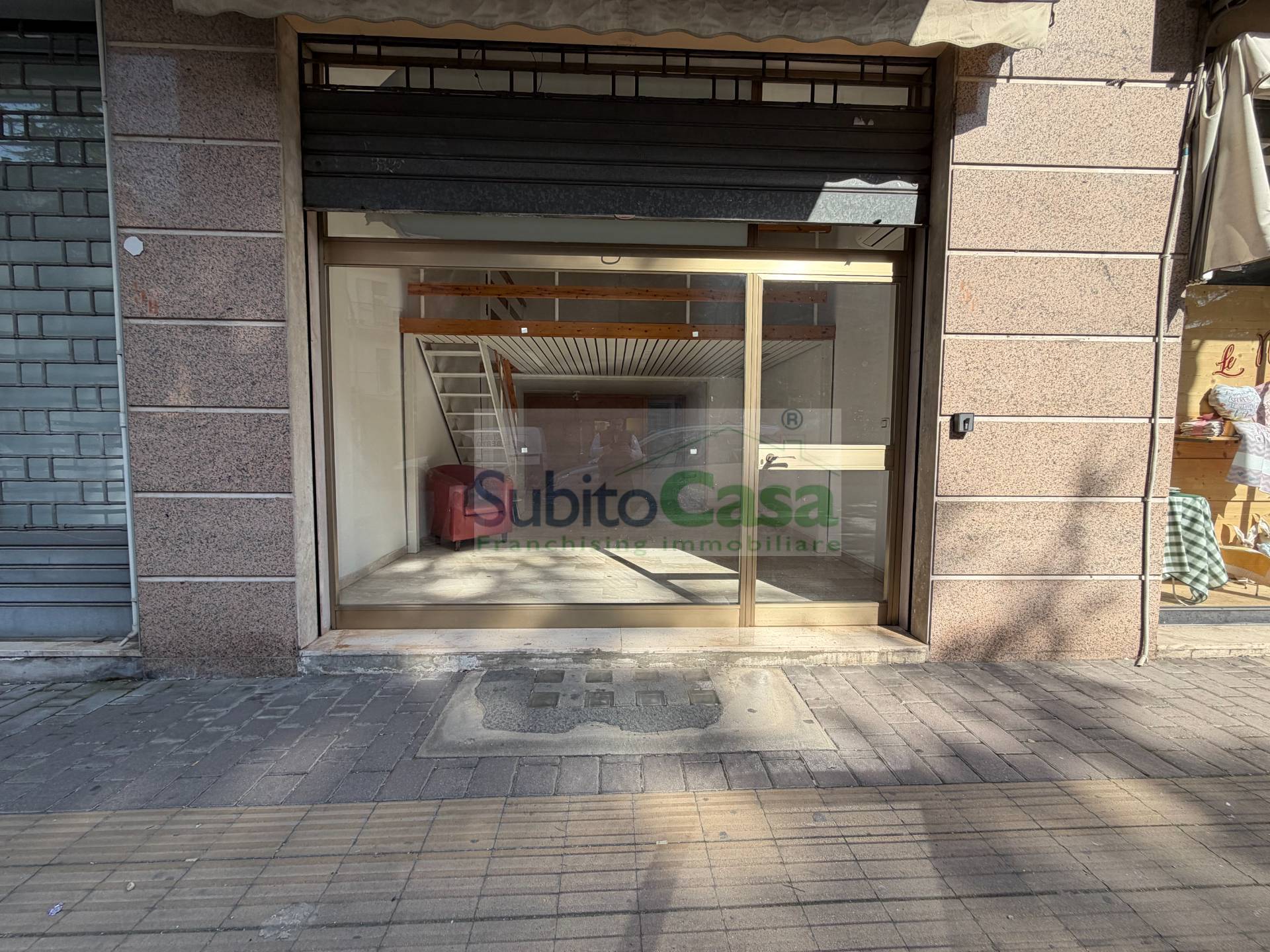Locale commerciale in affitto a Chieti, Chieti Scalo Centro
