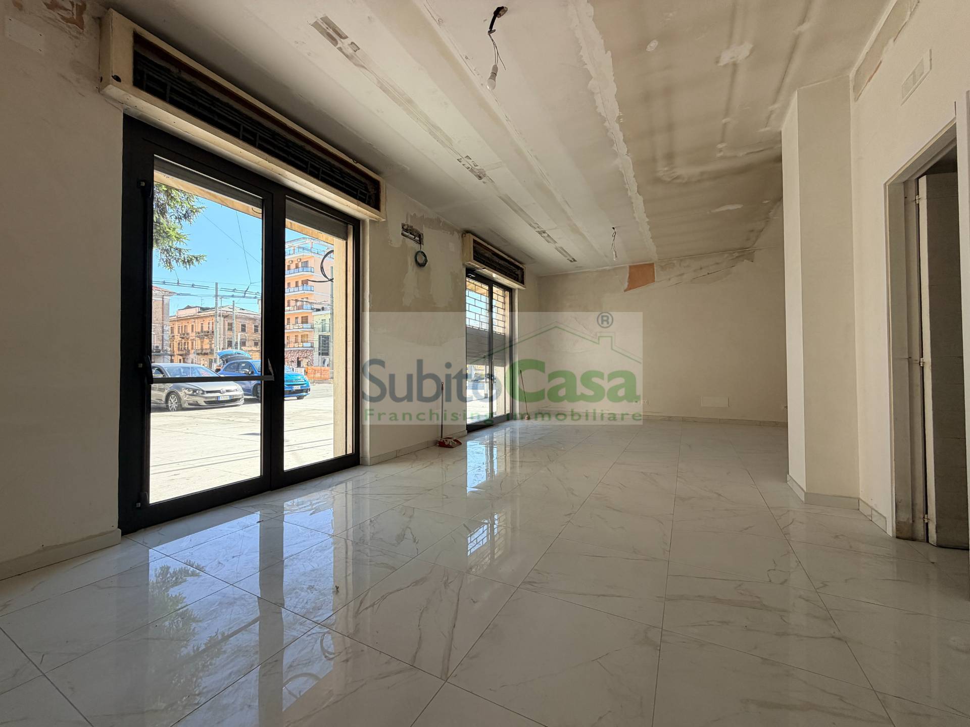 Locale commerciale in affitto a Chieti, Chieti Scalo Centro