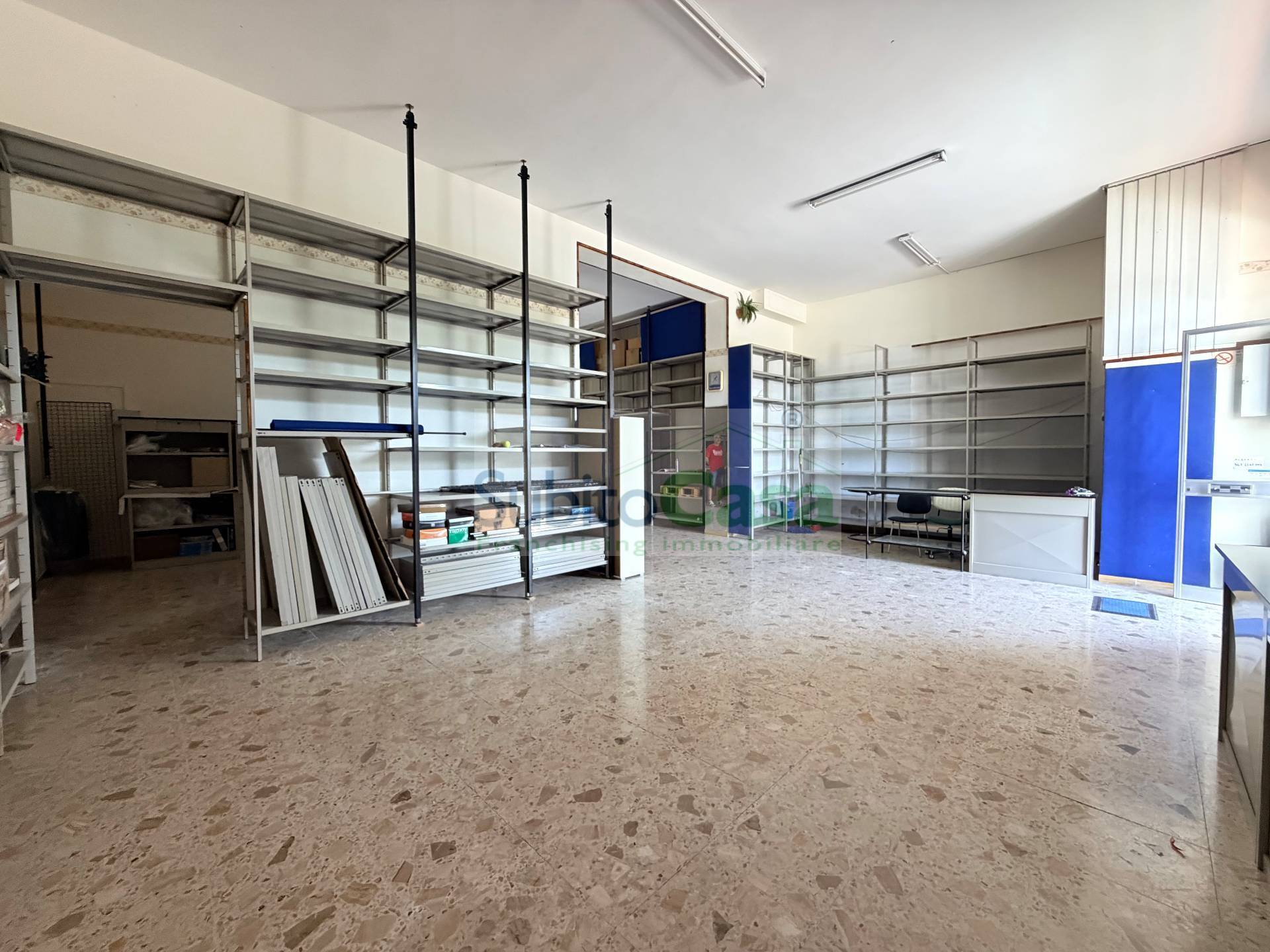 Magazzino in vendita a San Giovanni Teatino, Sambuceto