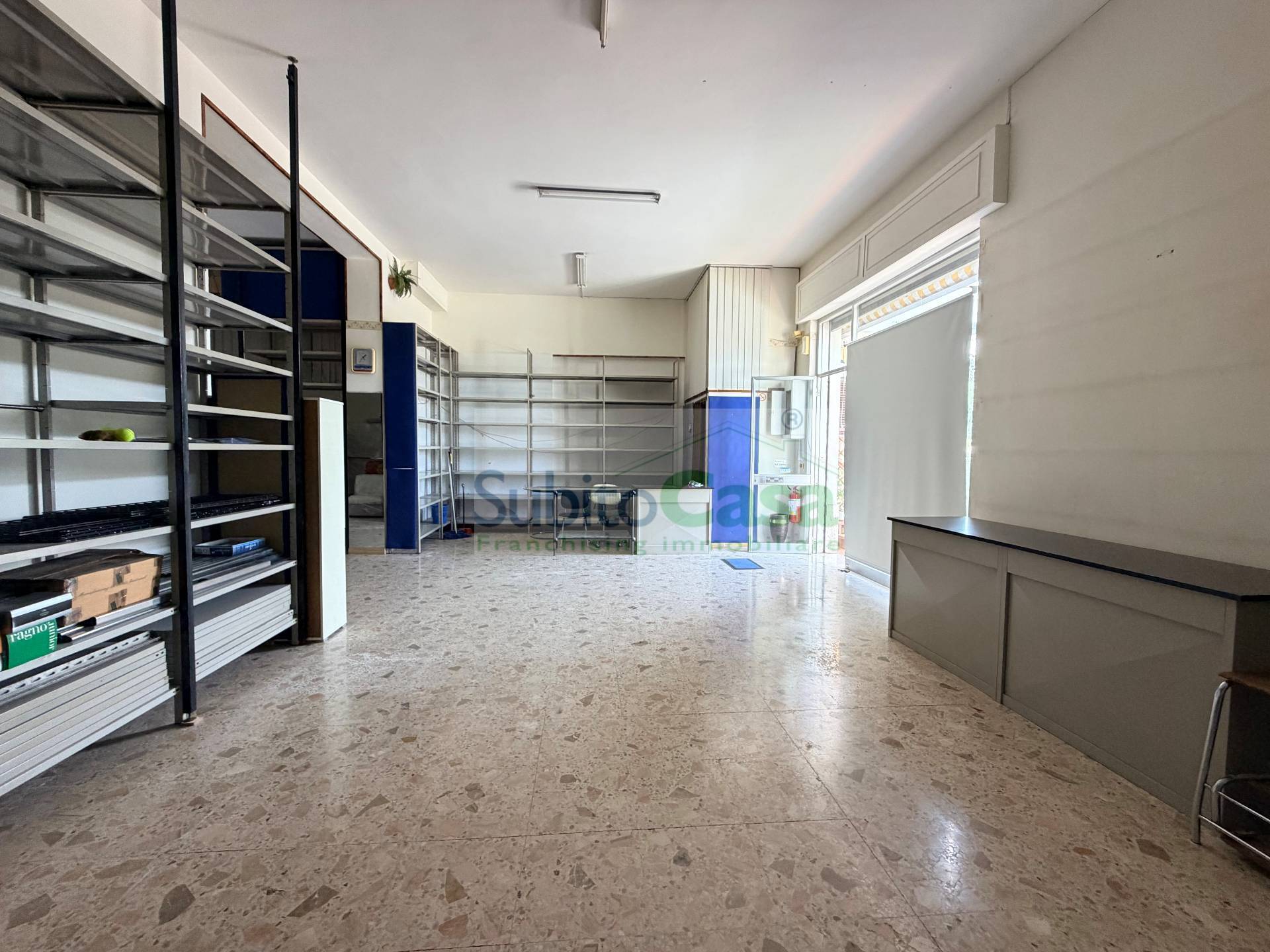Magazzino in vendita a San Giovanni Teatino, Sambuceto