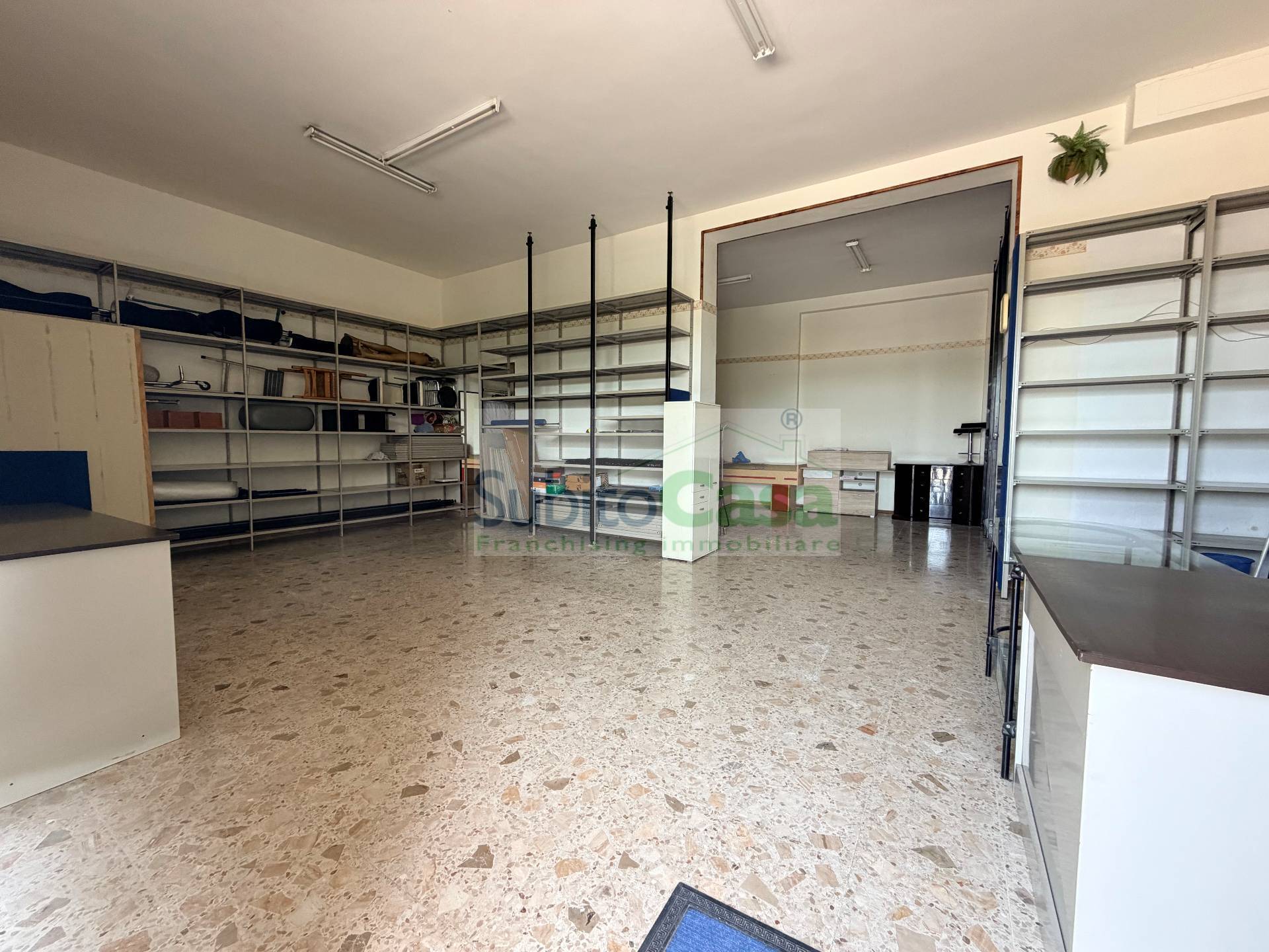 Magazzino in vendita a San Giovanni Teatino, Sambuceto