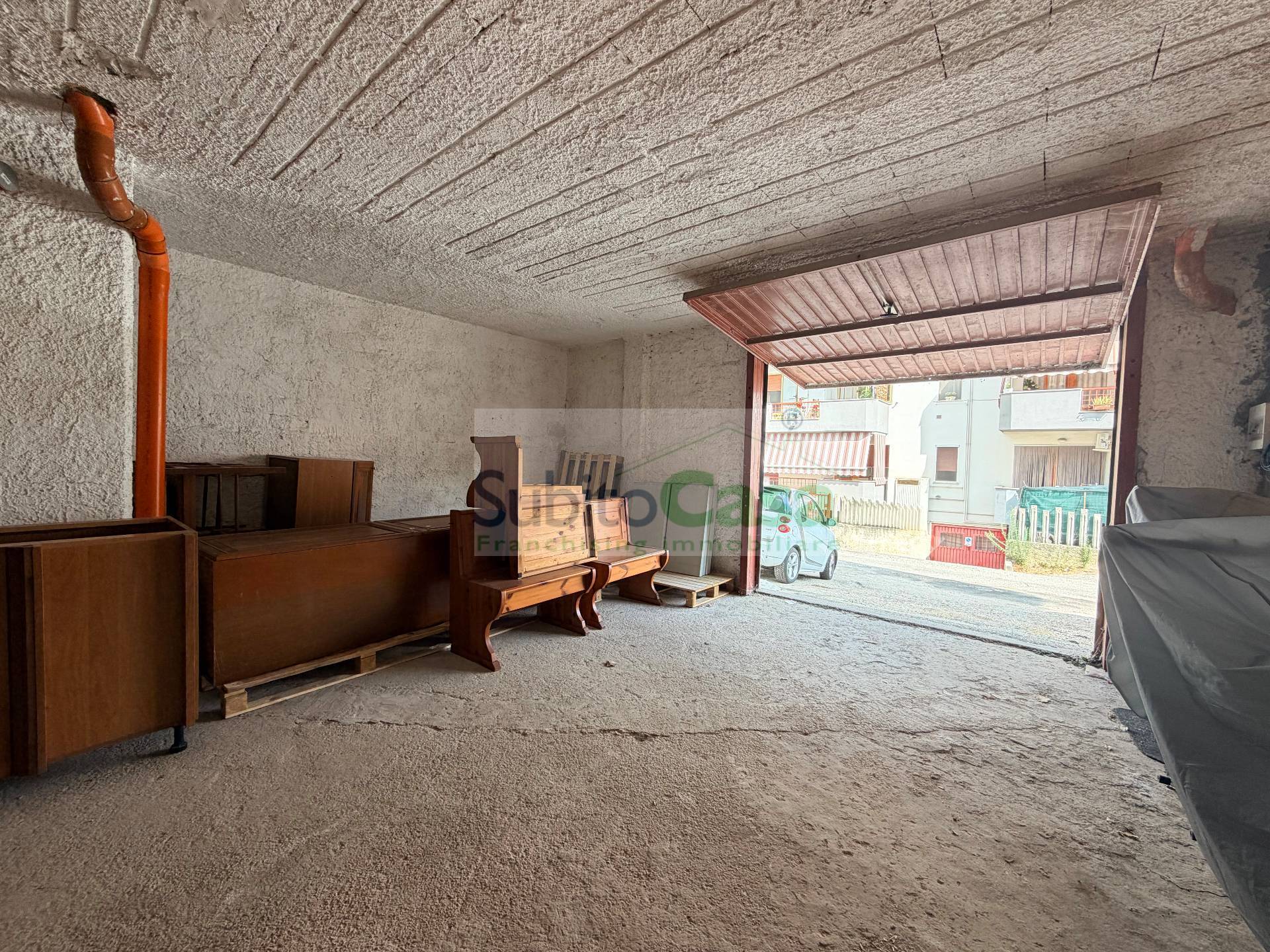 Garage in vendita a Chieti, Zona Tricalle