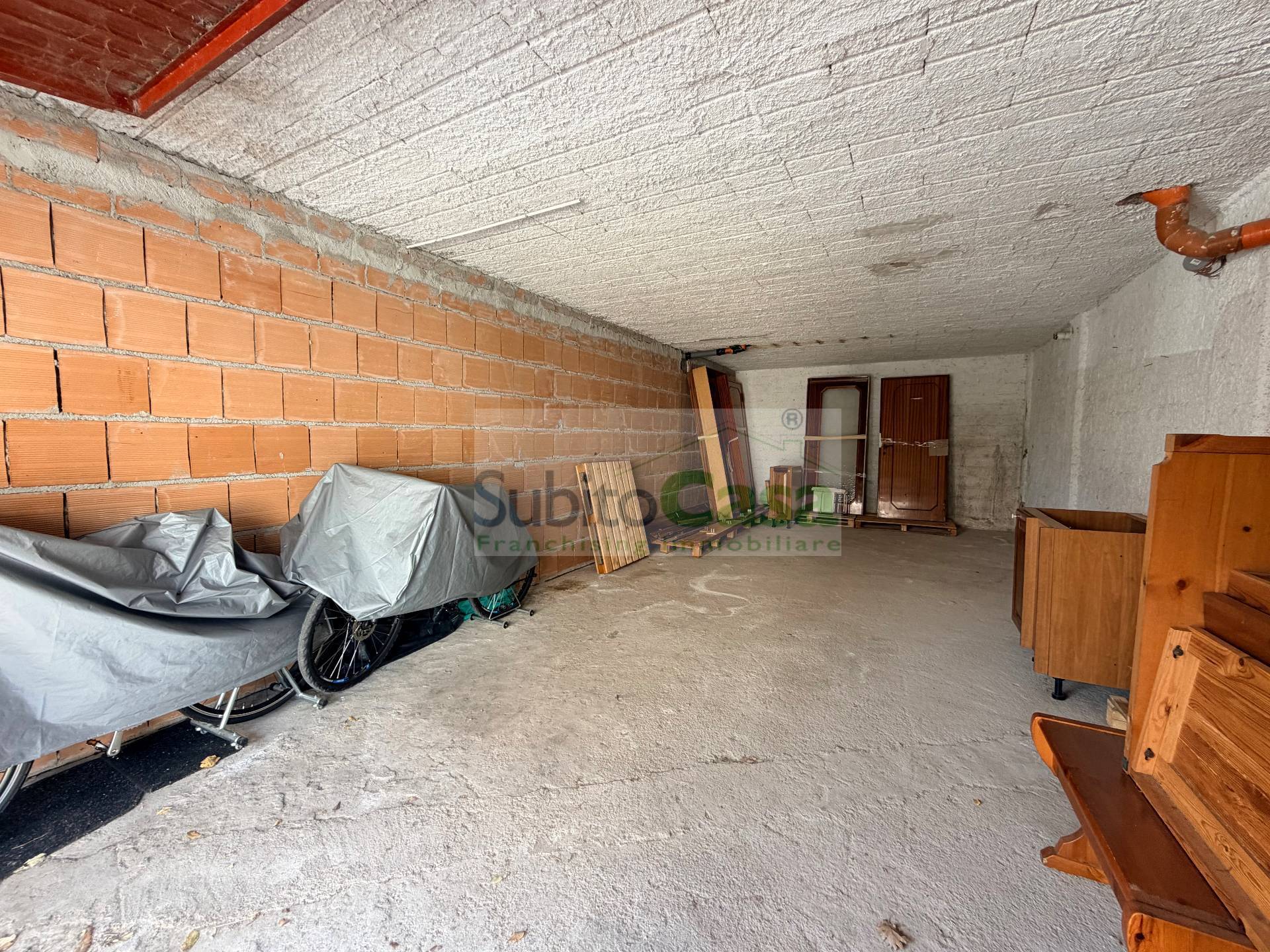 Garage in vendita a Chieti, Zona Tricalle