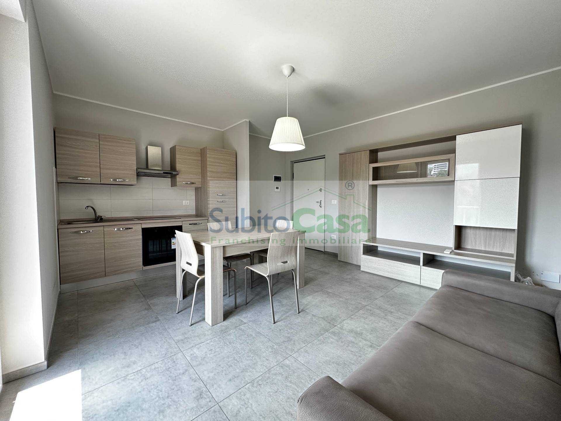 Appartamento in affitto a Chieti, Zona Villaggio Mediterraneo