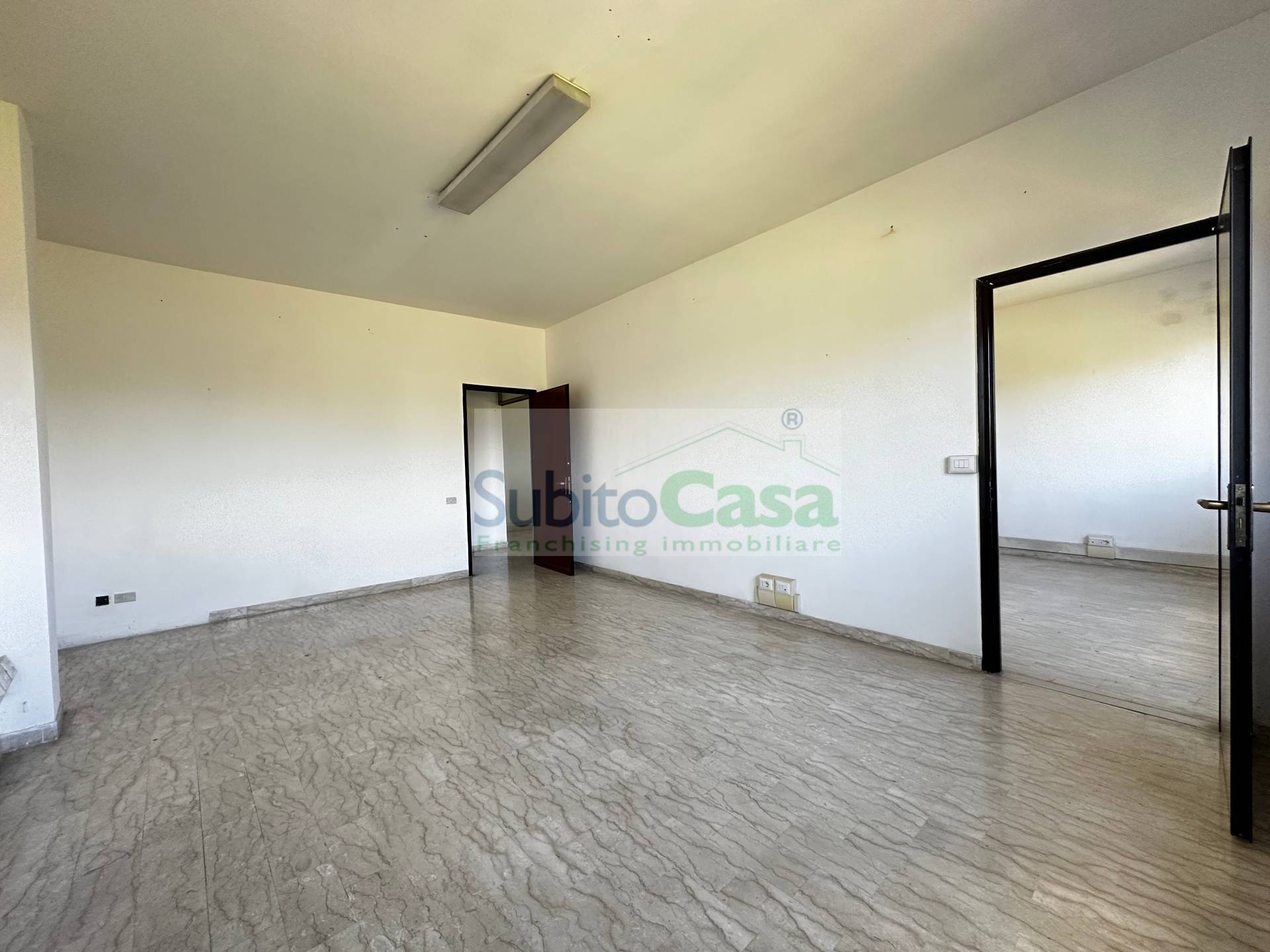 Studio/Ufficio in affitto a Chieti, Chieti Scalo Zona Centro