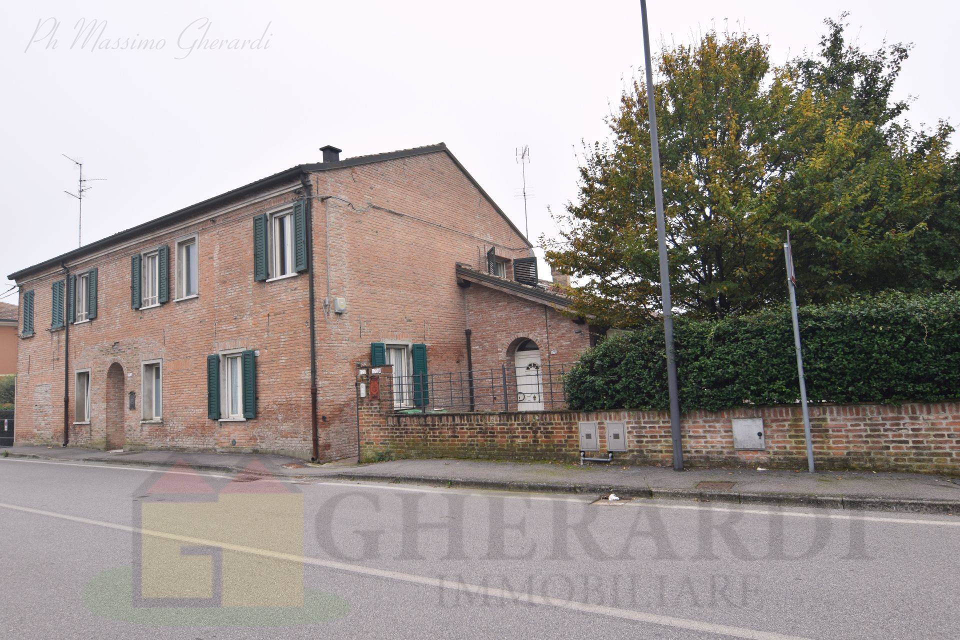 Villa / Casa in vendita a Copparo, Zona centro