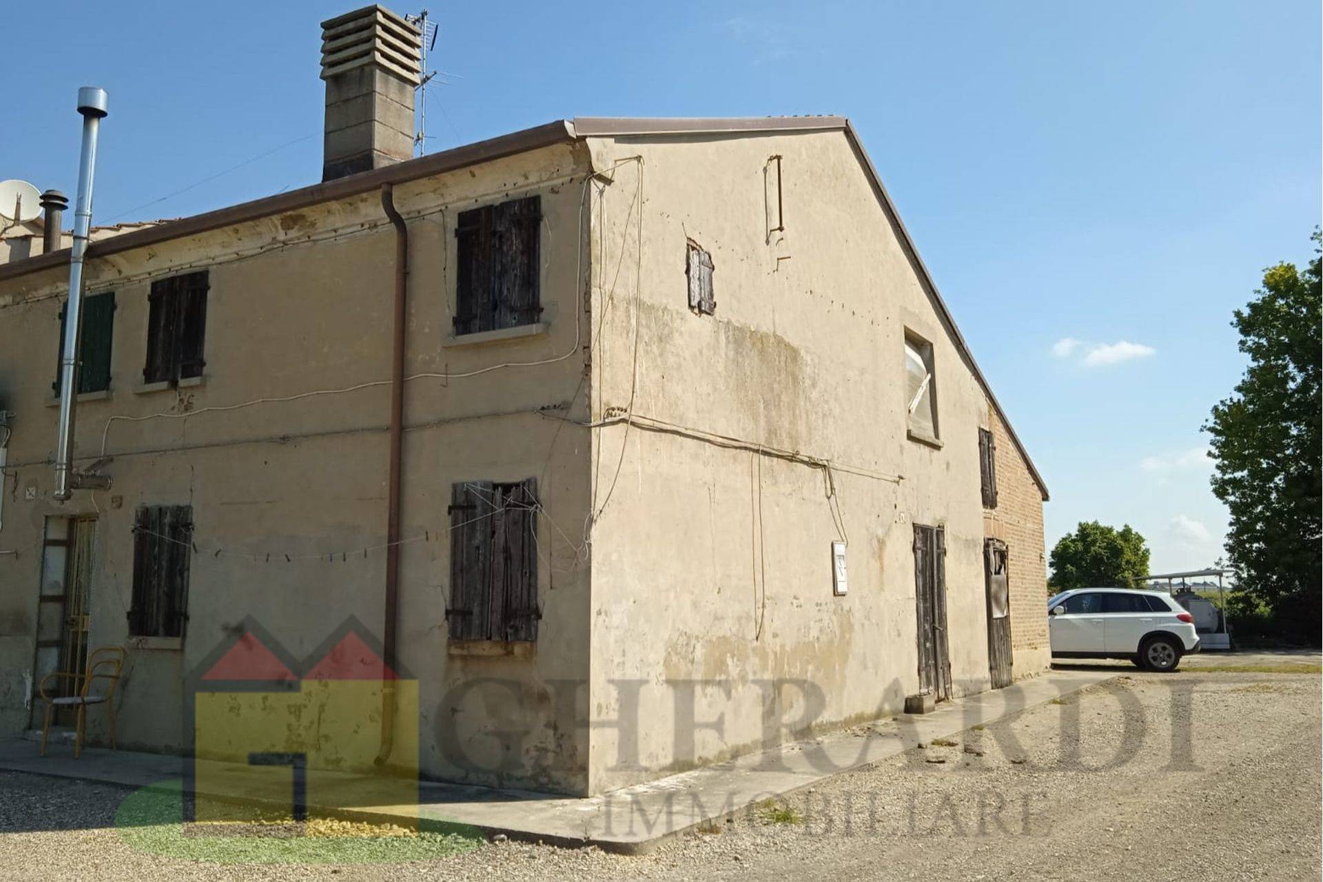 Rustico/Casale in vendita a Masi Torello, Zona Rurale