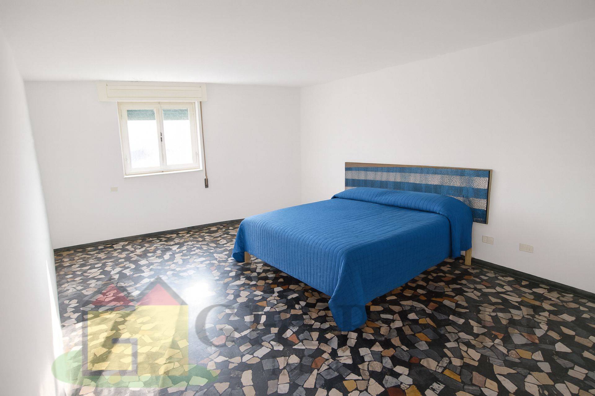 Appartamento in vendita a Ferrara, Entro Mura