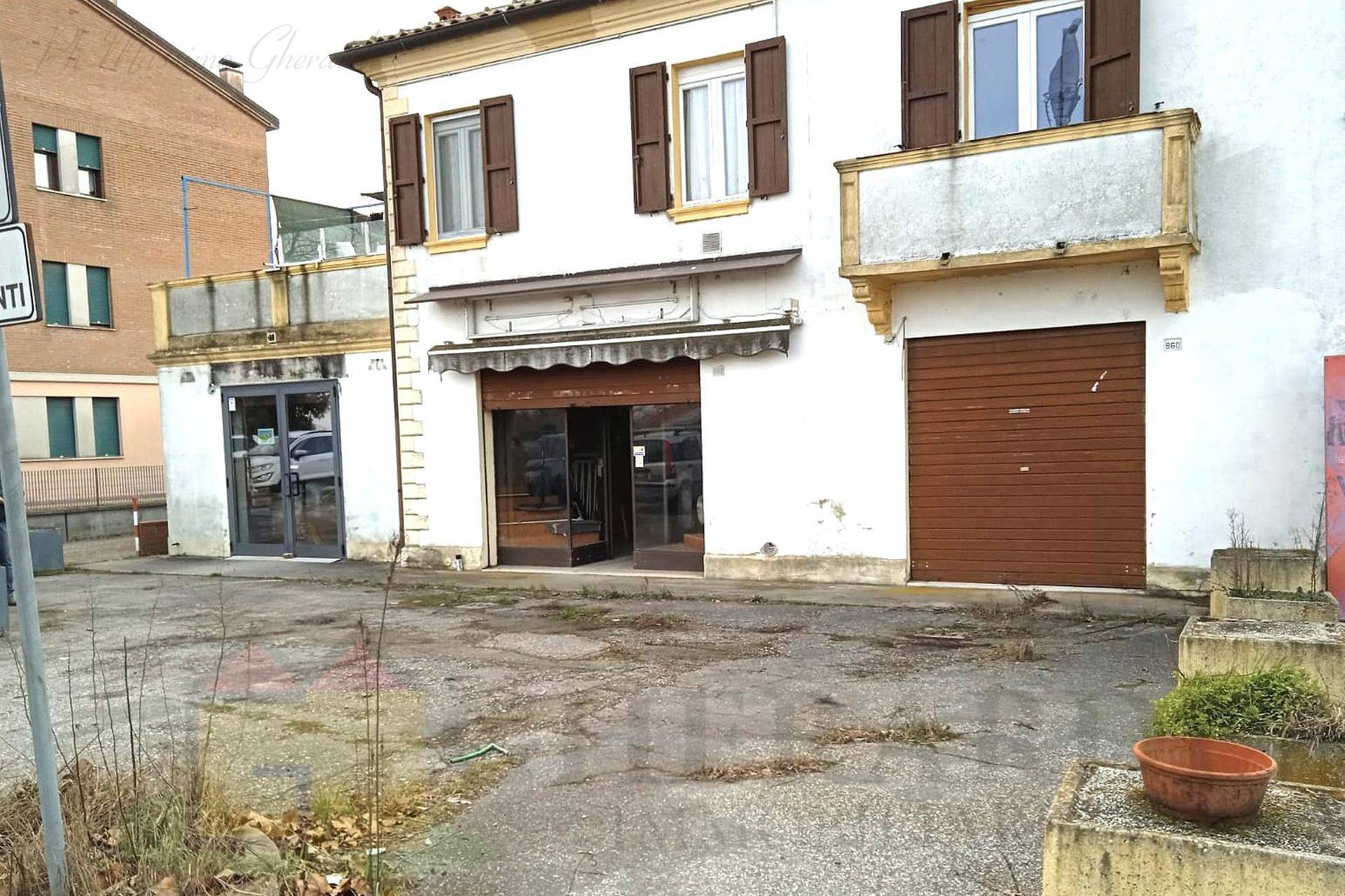 Negozio/Ufficio/Studio in vendita a Ferrara, Gaibanella