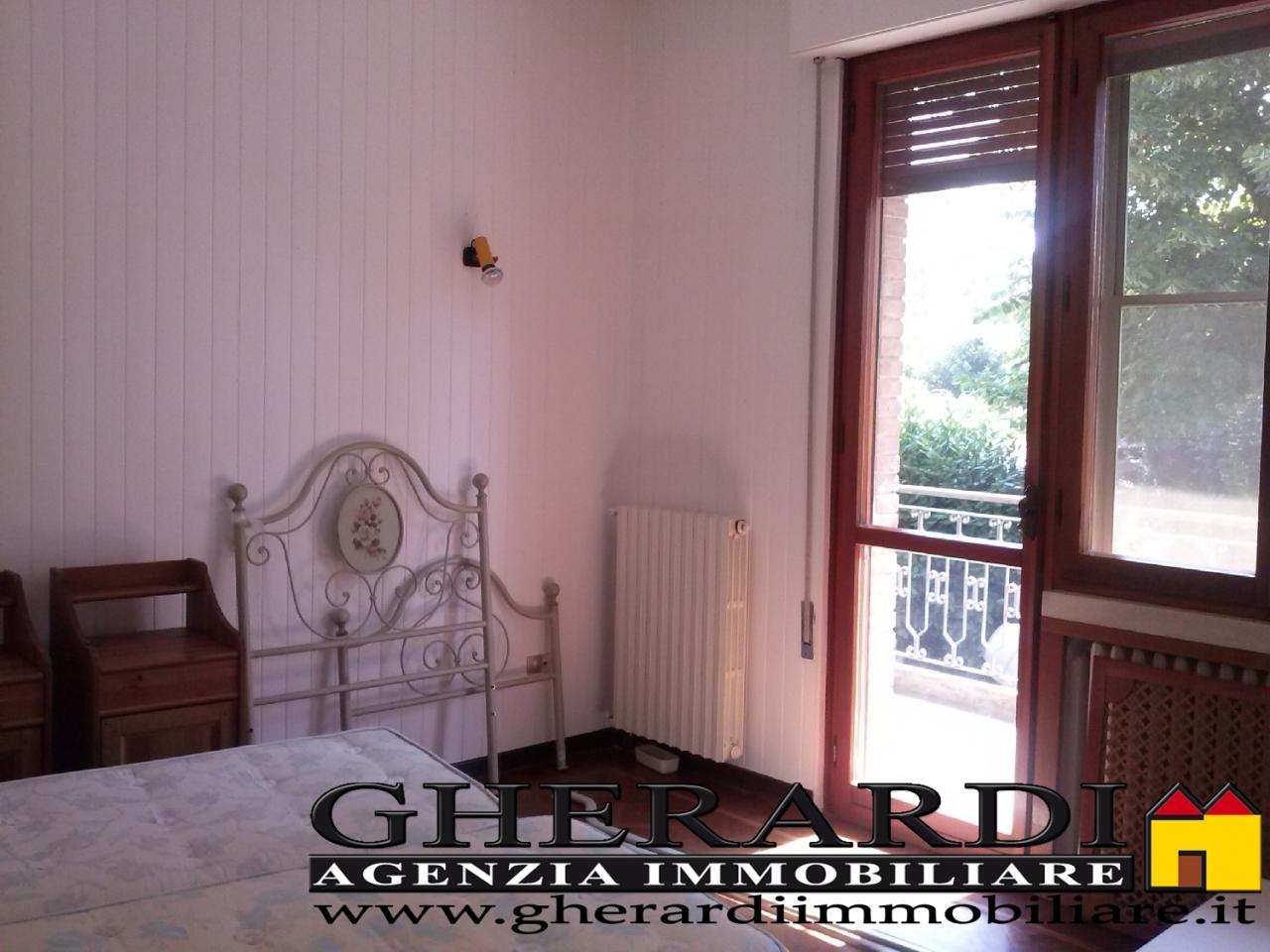 Camera in appartamento in affitto a Ferrara, Entro Mura