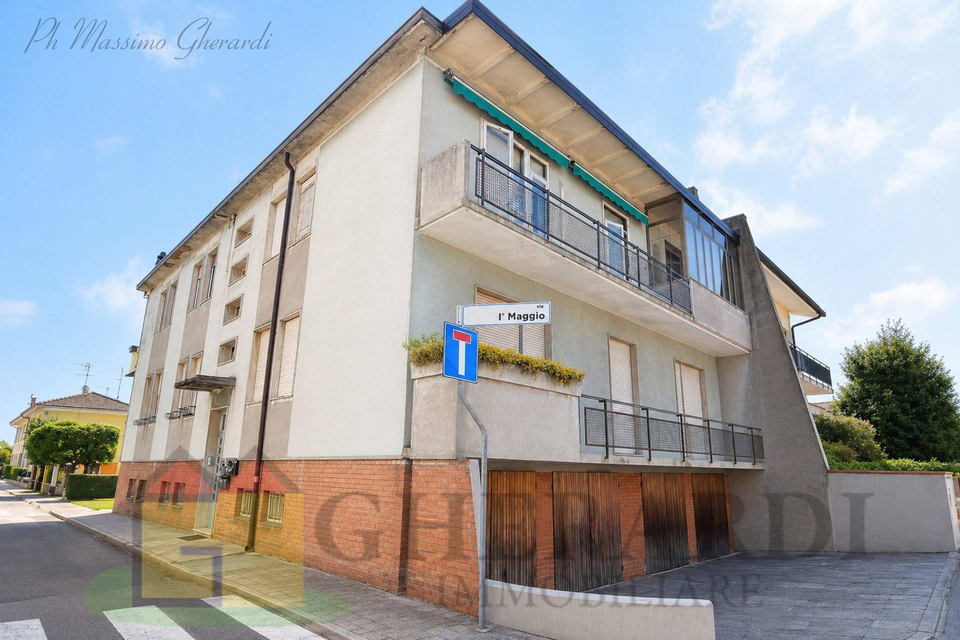 Appartamento in vendita a Bondeno, Zona Centrale