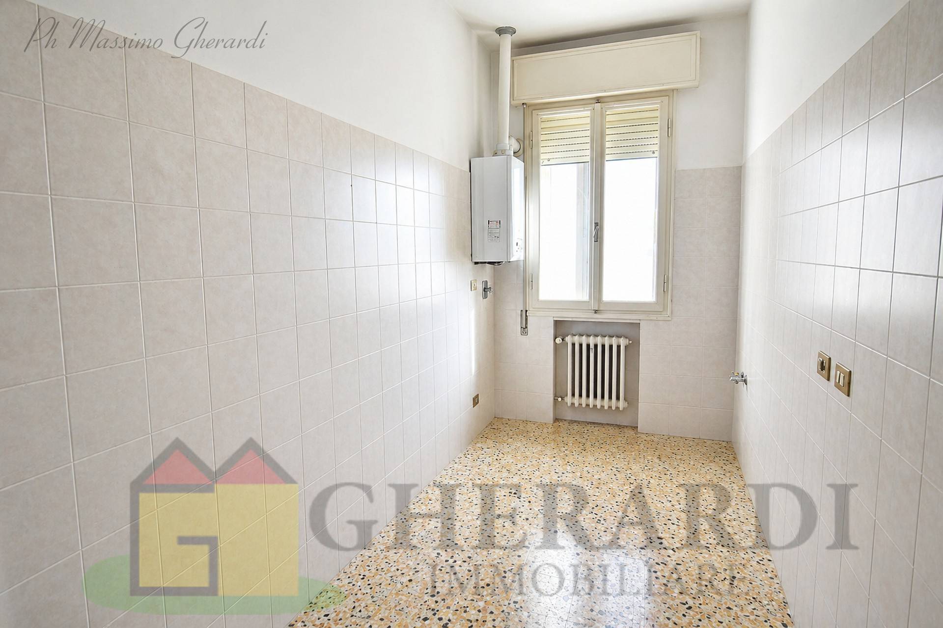 Appartamento in vendita a Bondeno, Zona Centrale
