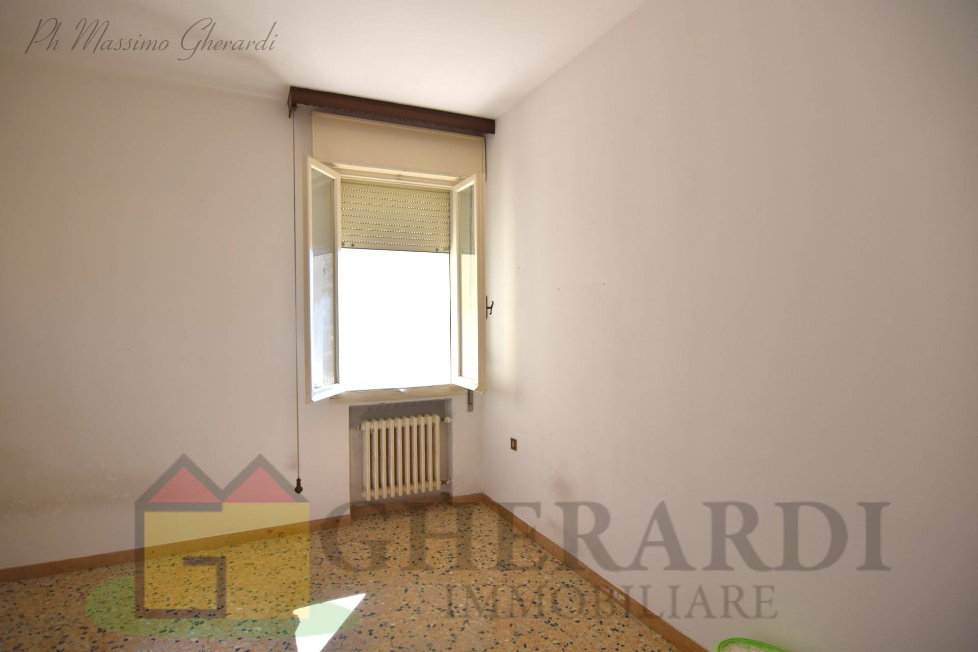 Appartamento in vendita a Bondeno, Zona Centrale