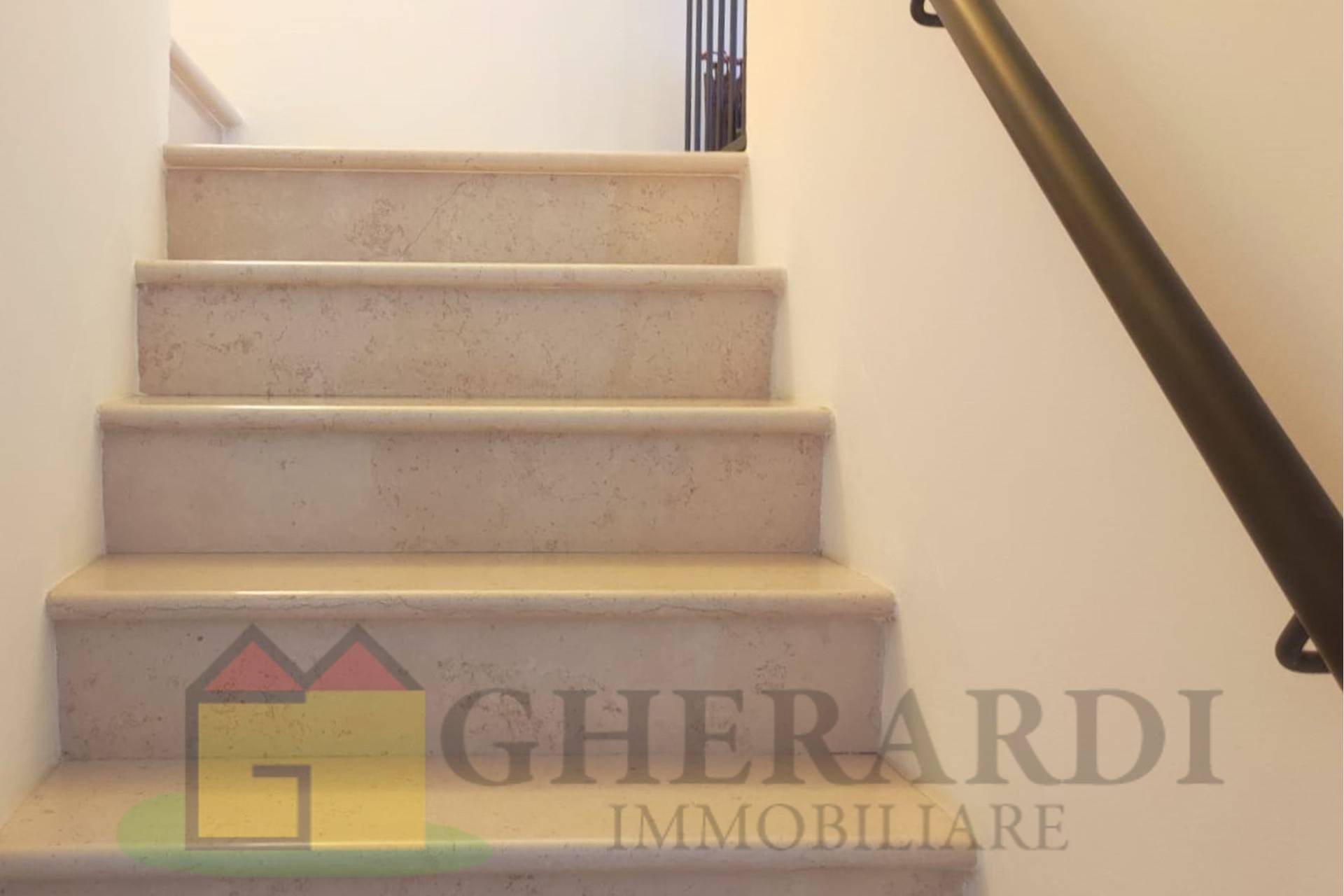 Villa / Casa a schiera in vendita a Ferrara, Entro Mura
