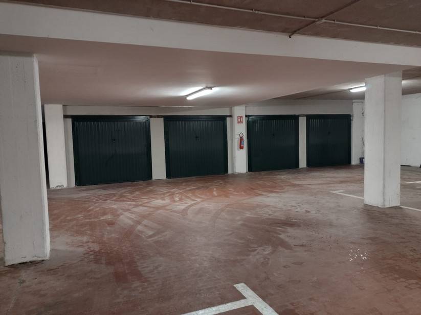 Box/Garage 12mq in affitto a Tione di Trento