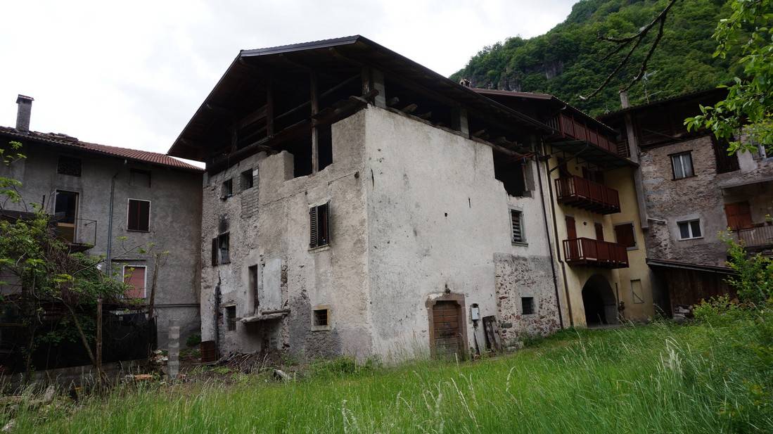 Casa indipendente da ristrutturare a Borgo Chiese