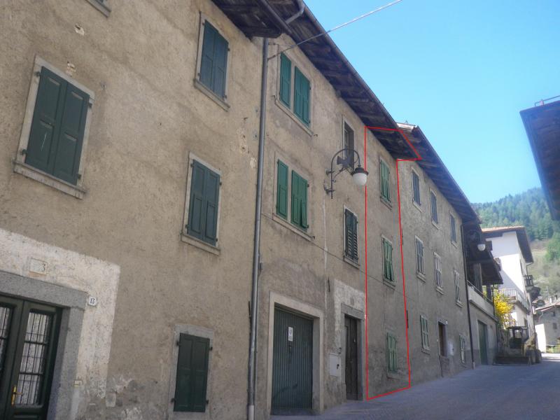 Porzione di casa in vendita a Roncone