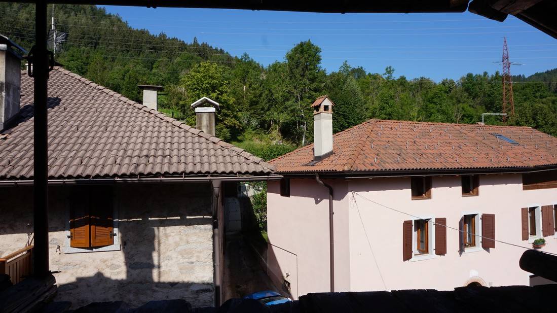 Porzione di casa in vendita a Bondo