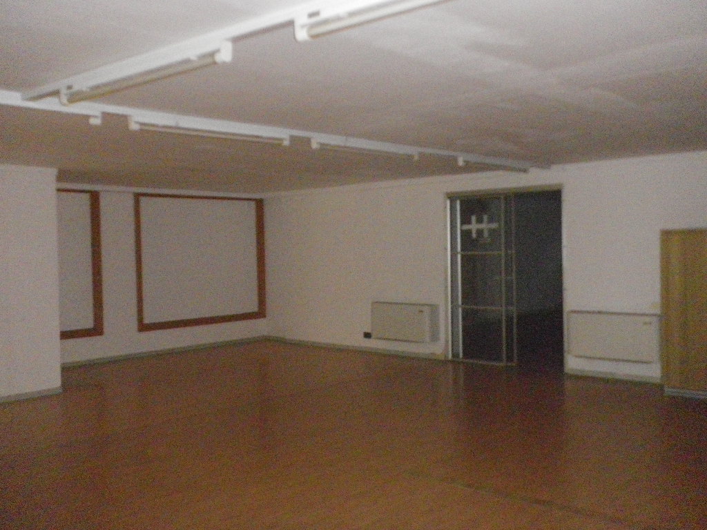 Locale commerciale in affitto a Storo