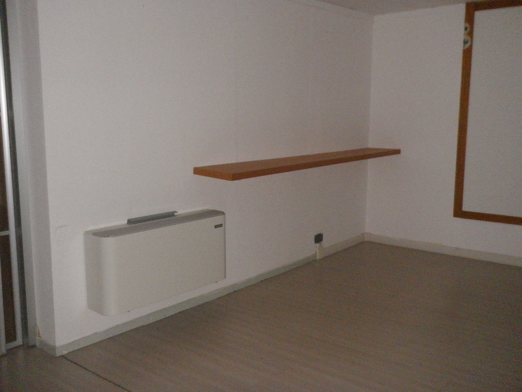 Locale commerciale in affitto a Storo