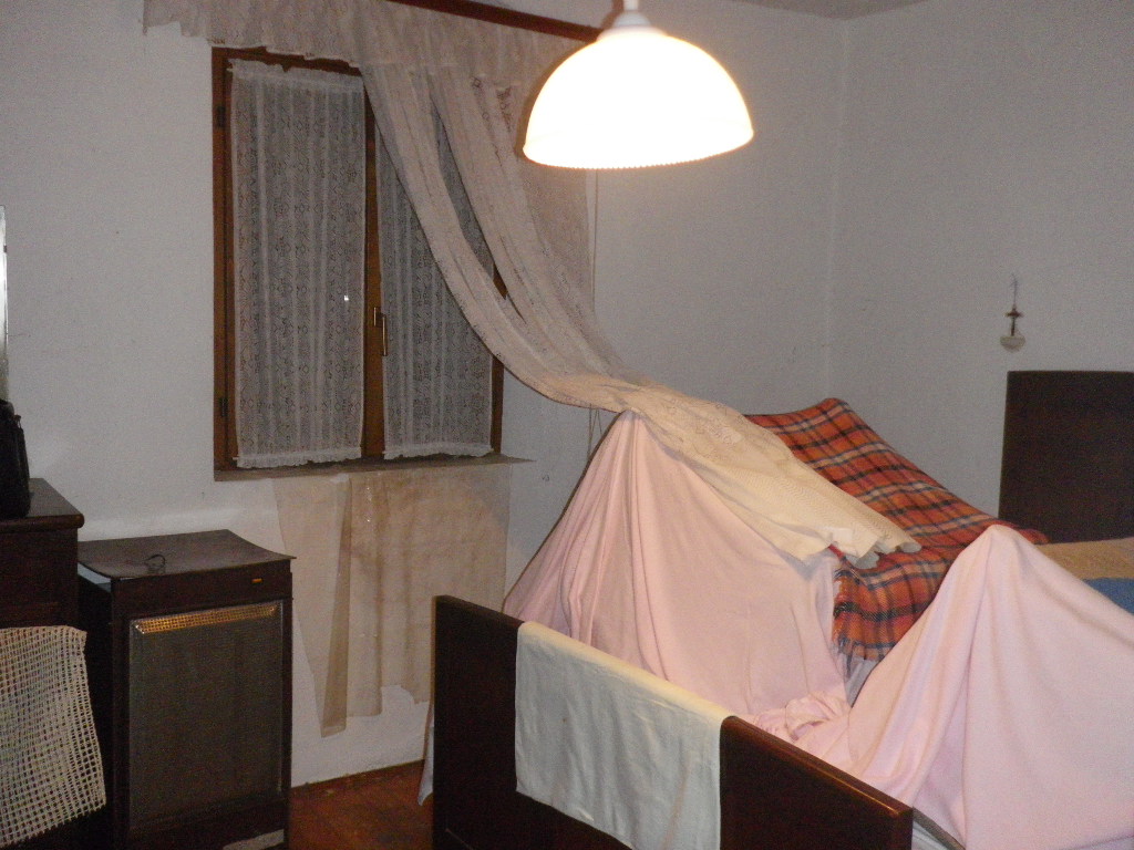 Porzione di casa in vendita a San Lorenzo in Banale, Dolaso