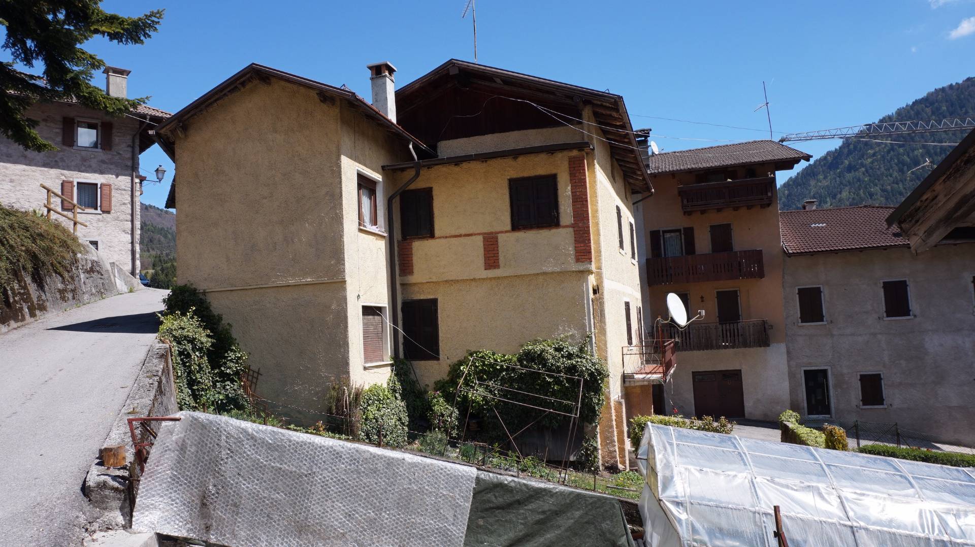 Casa Indipendente in vendita a Bondo