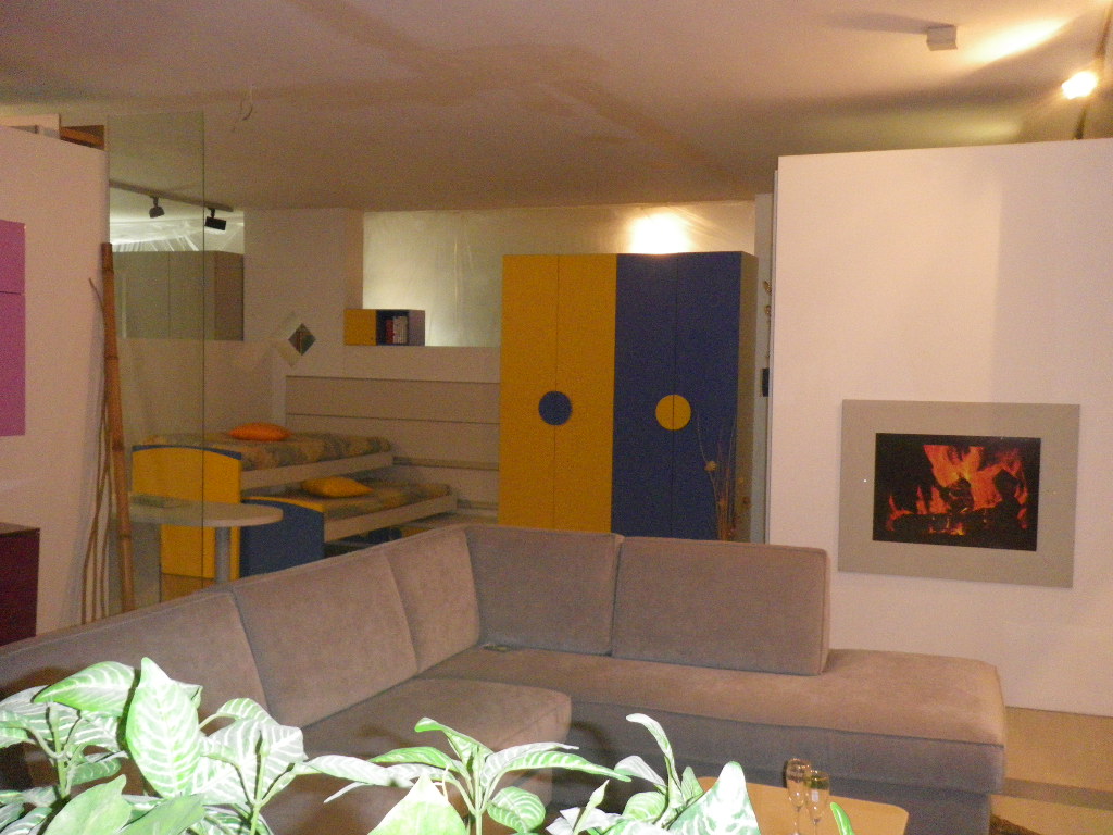 Locale commerciale in affitto a Storo