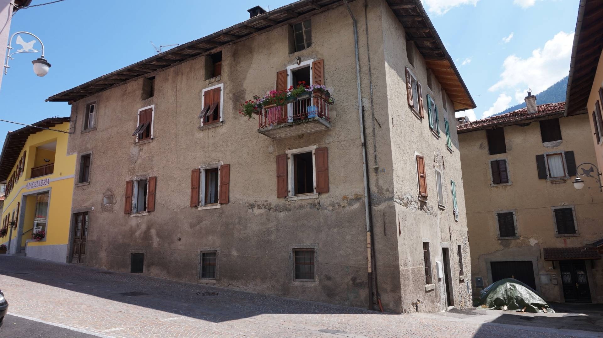 Appartamento 3Locale in vendita a Sella Giudicarie