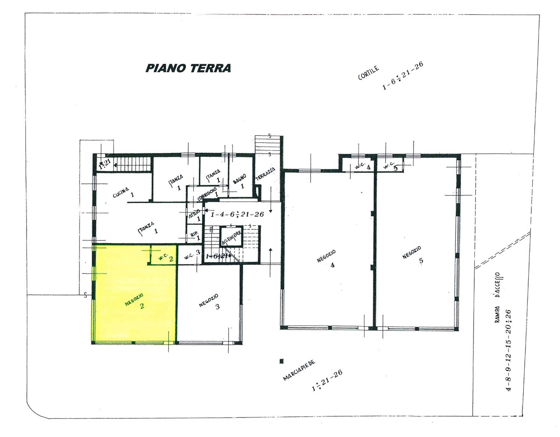 Negozio / Ufficio in vendita a Tione di Trento