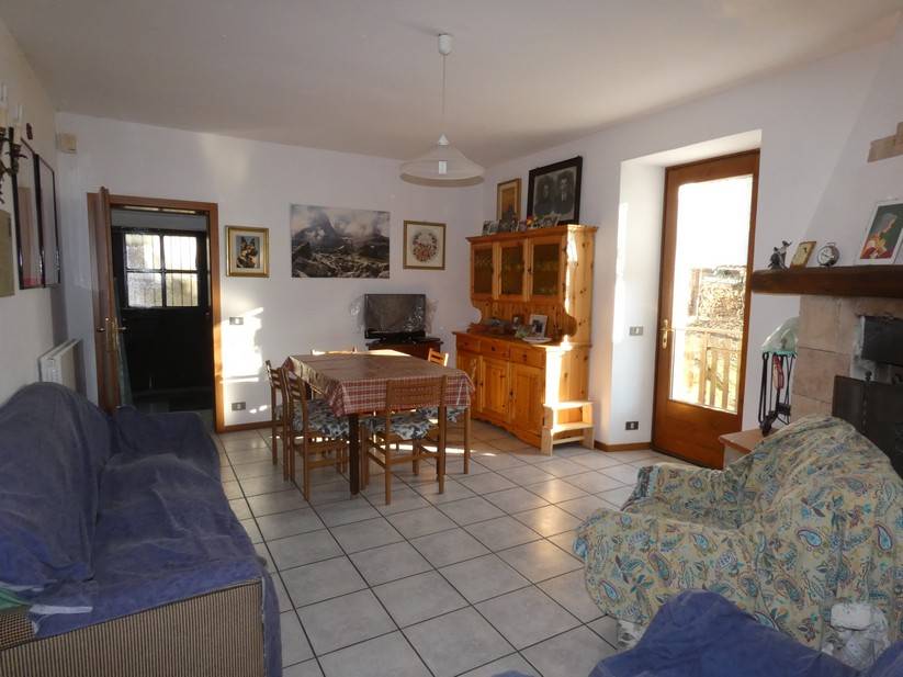 Casa Indipendente in vendita a Pieve di Bono-Prezzo