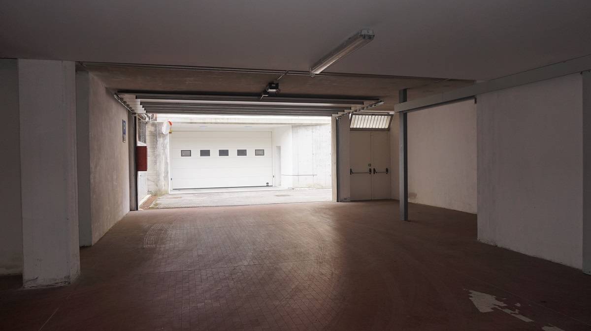 Garage / Box / Posto auto in affitto a Tione di Trento