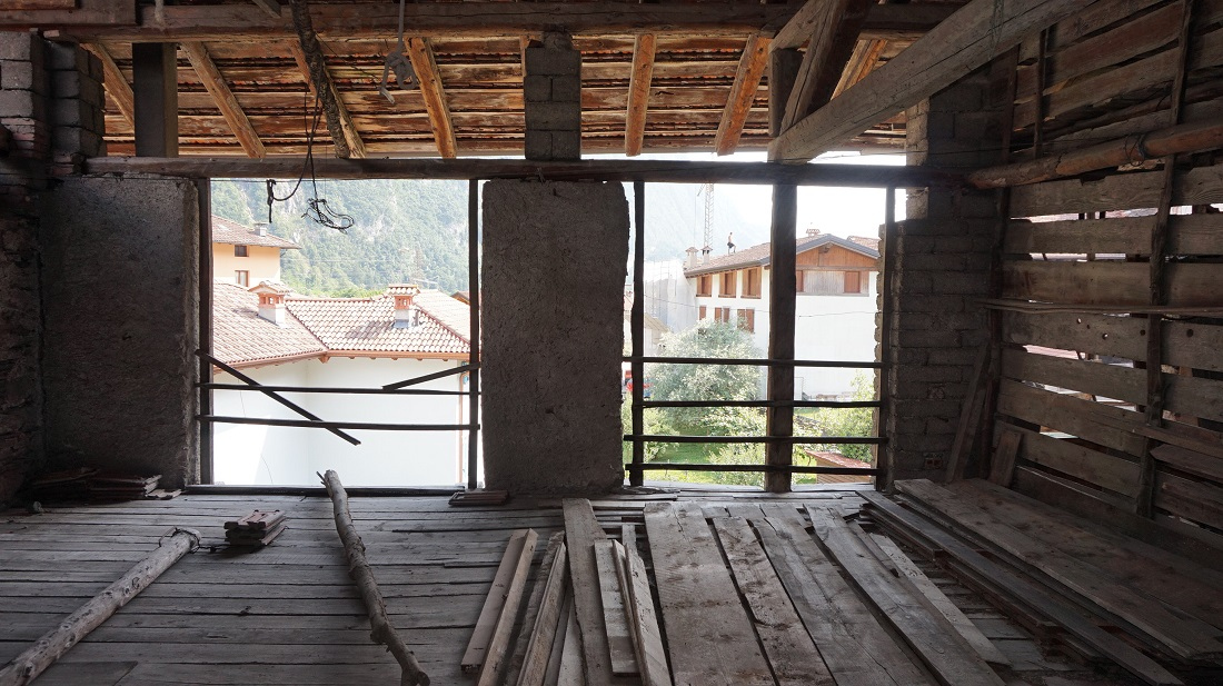 Porzione di casa in vendita a Borgo Chiese