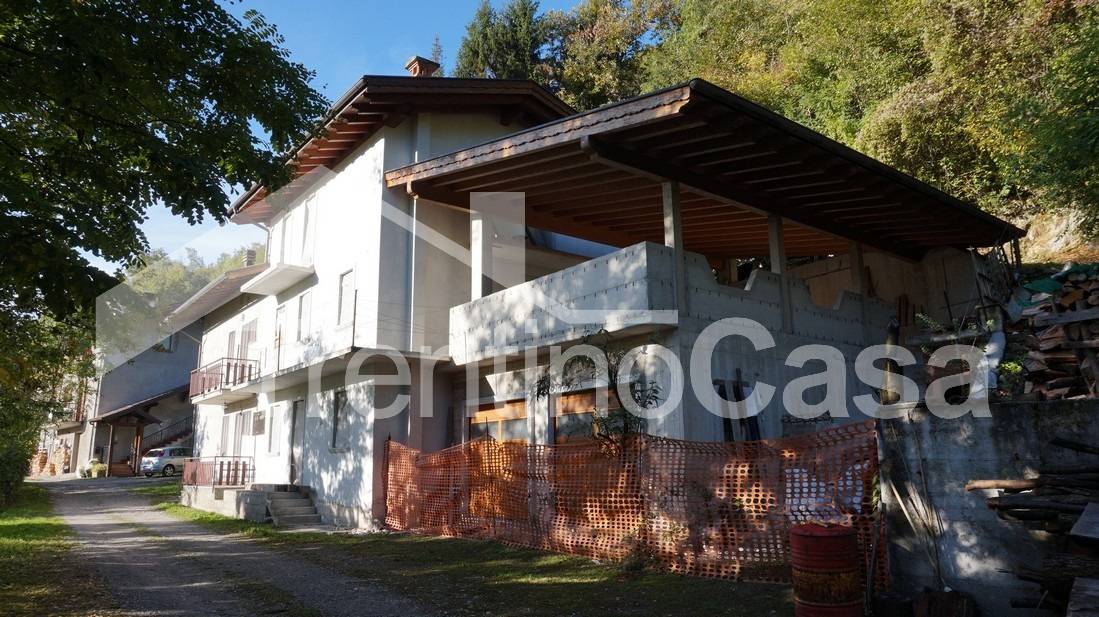 Casa Indipendente in vendita a Bagolino, Ponte Caffaro
