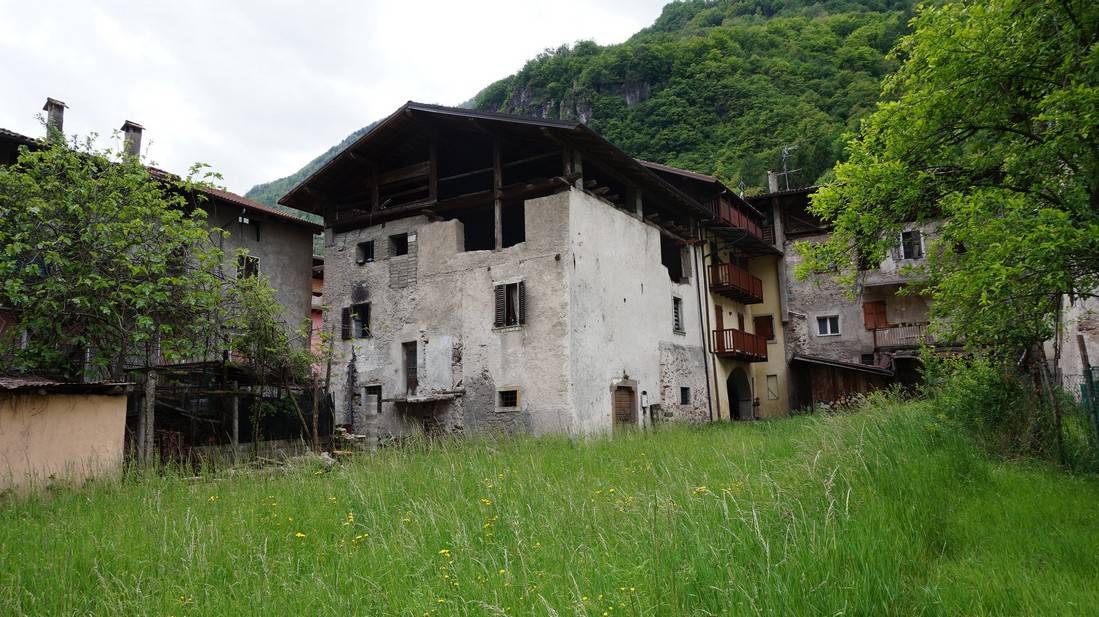 Casa Indipendente in vendita a Borgo Chiese