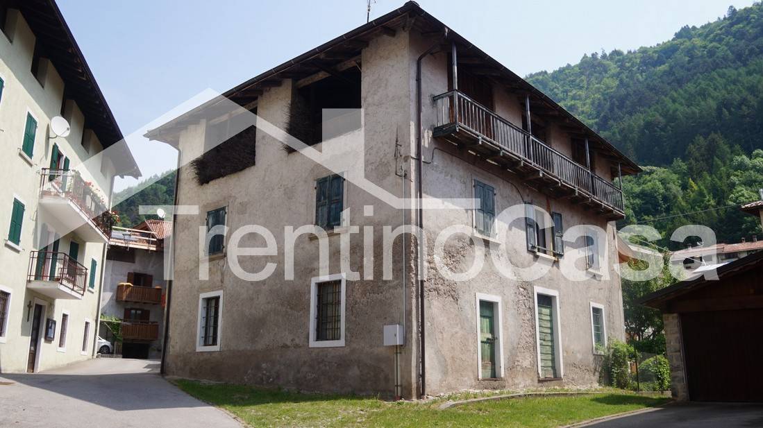 Casa Indipendente in vendita a Pieve di Bono-Prezzo