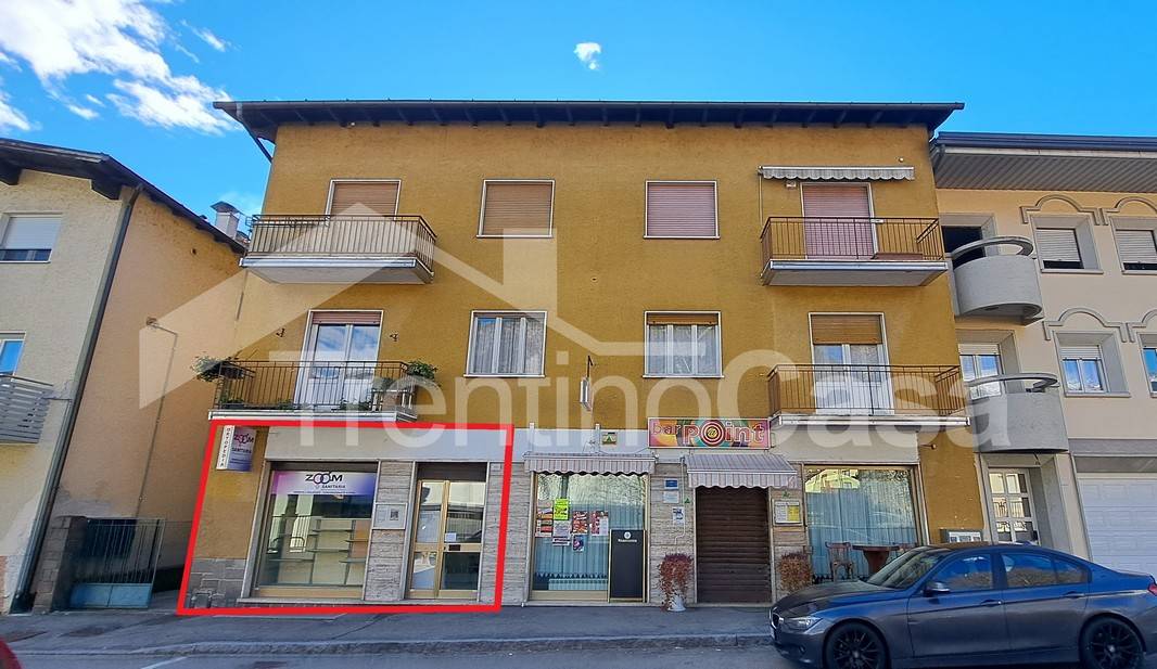 Negozio in vendita a Tione di Trento